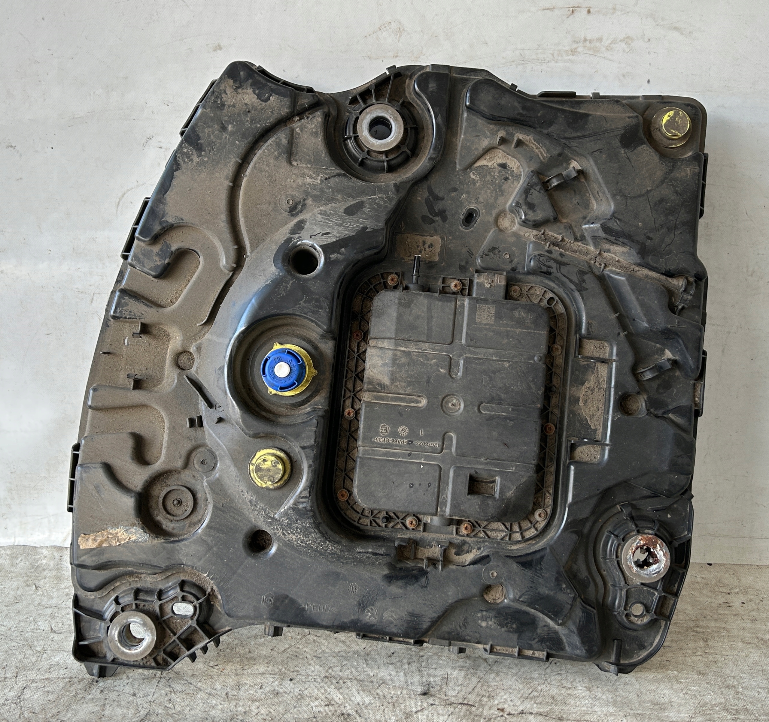 БАК ADBLUE PEUGEOT 208 2008 HDI 9812914780