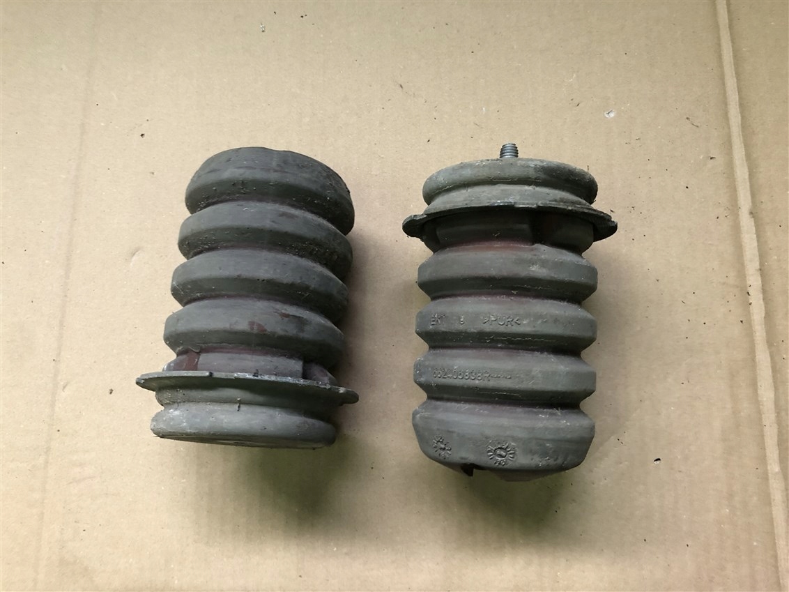 4 2019-2023R. - ПРУЖИННЫЕ КРЫЛЬЯ 552406838R MASTER III IV 19-23R.