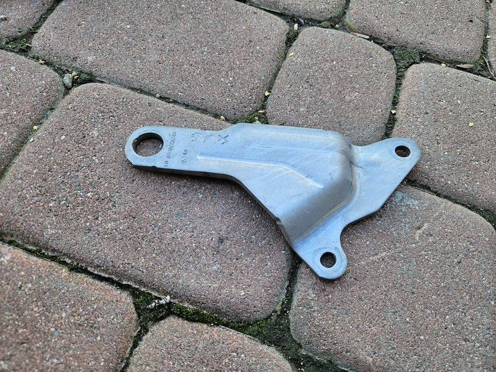 Poignée Console Support plaque Moteur Support 1.2THP Jeep Opel Mokka B 9824330880