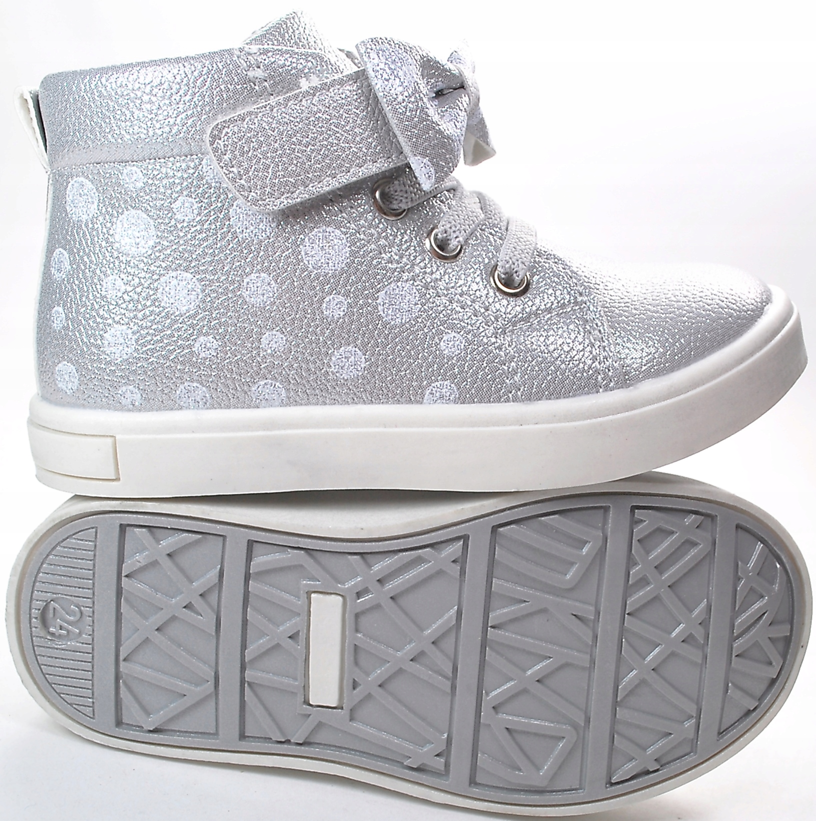 SREBRNE BOTKI TRZEWIKI wkł profil skóra suwak r 25 Rodzaj zapięcia Rzepy