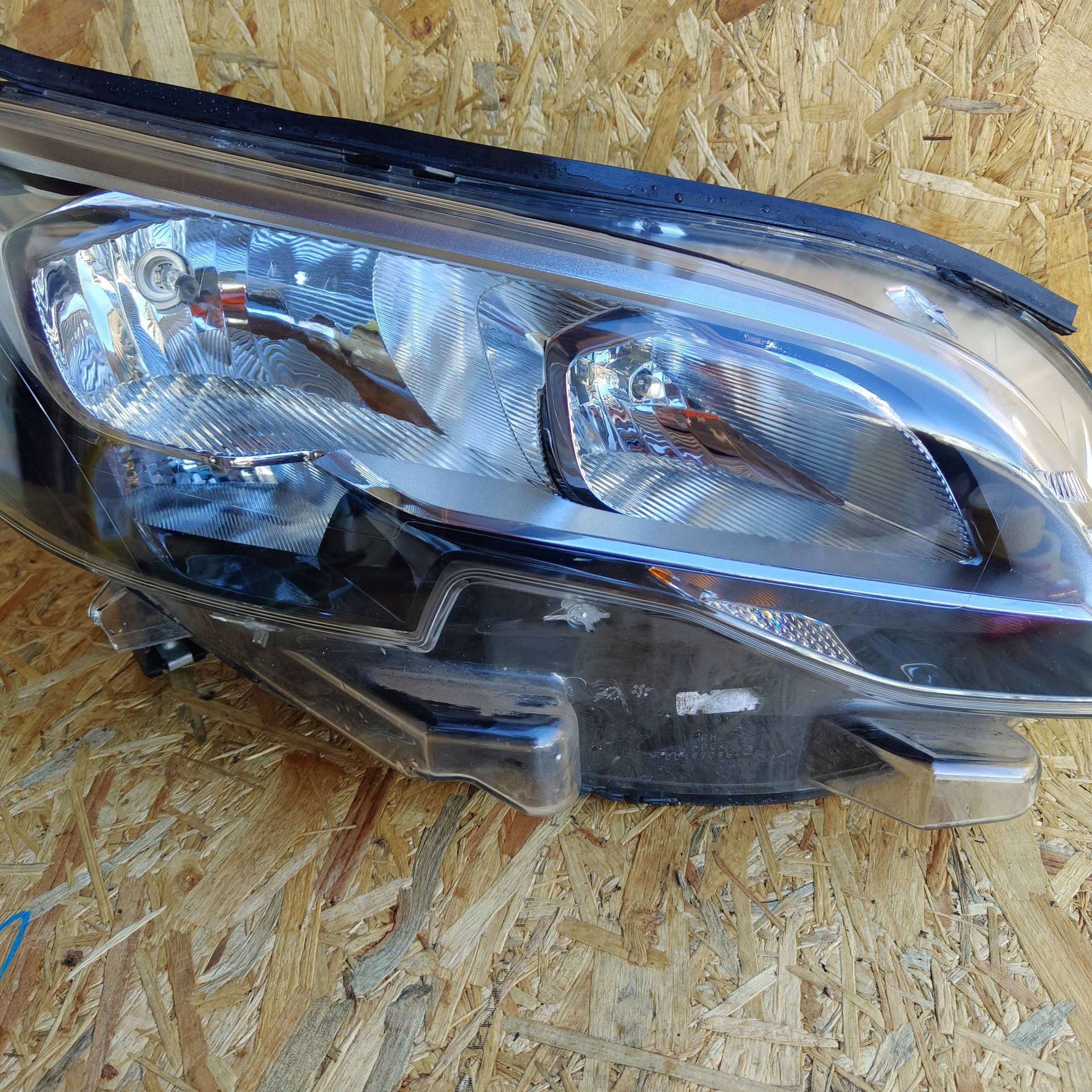 Reflektor front side right Peugeot Expert 125L7783