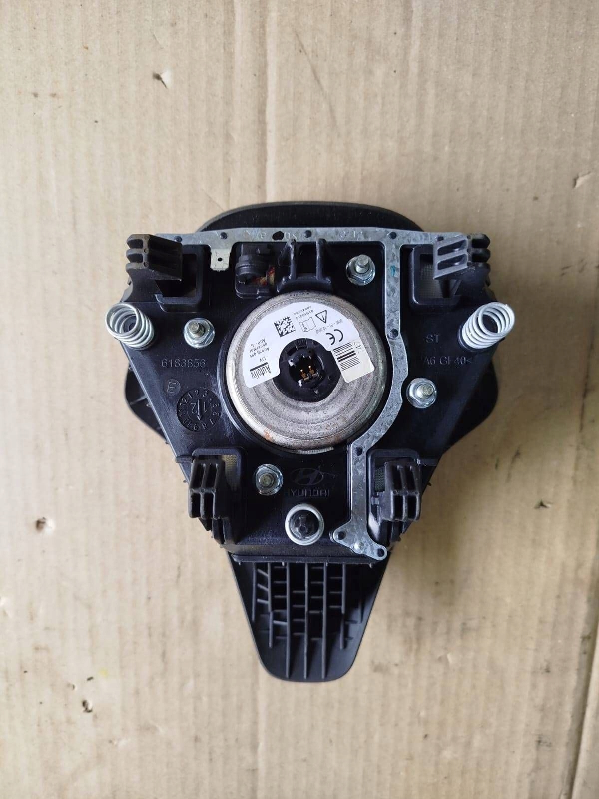 HYUNDAI IX20 Airbag Deckel AIRBAG Original 2010