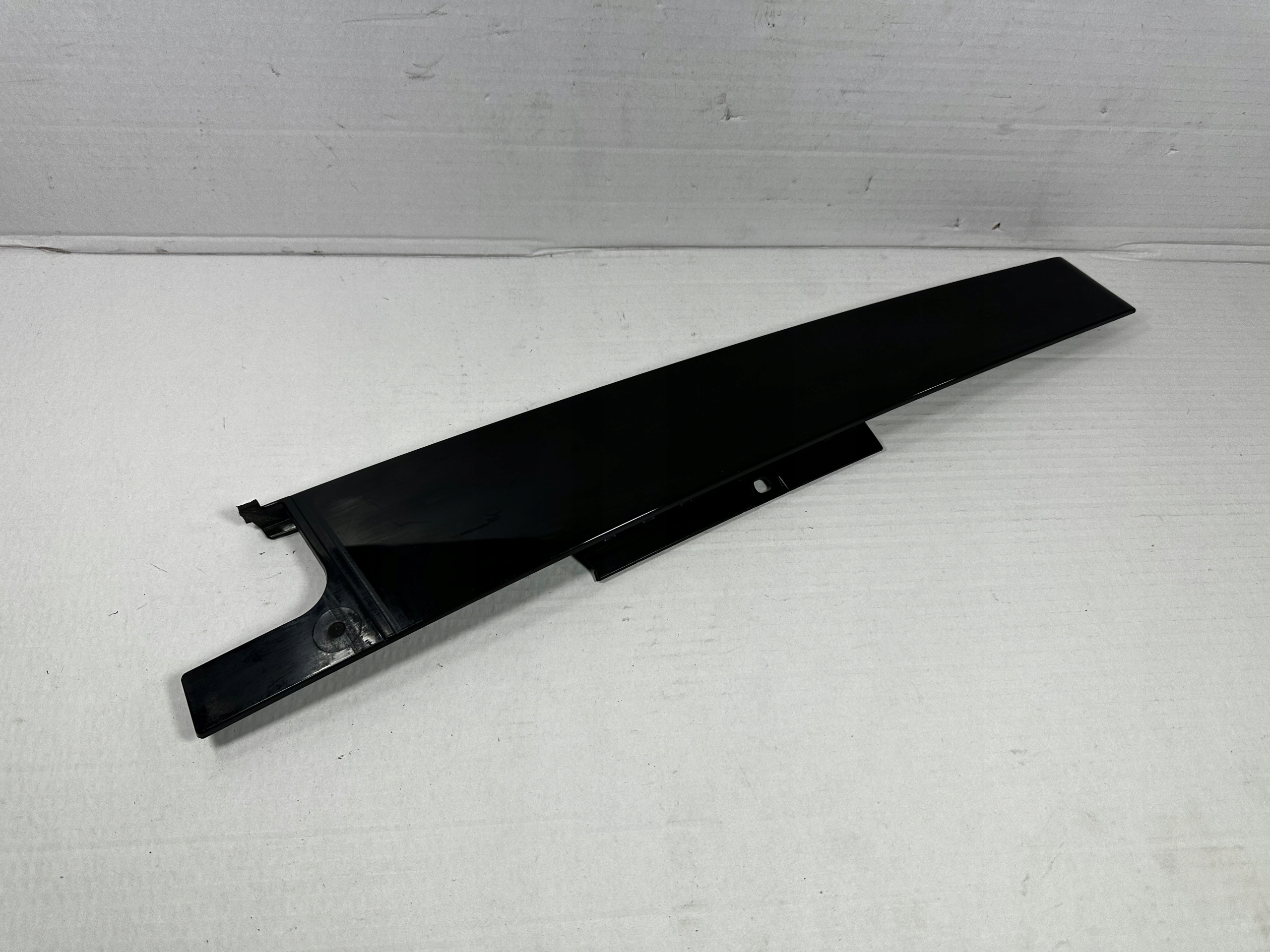 Q5 8R LISTWA MASKOWNICA DRZWI LEWY TYŁ 8R0839901