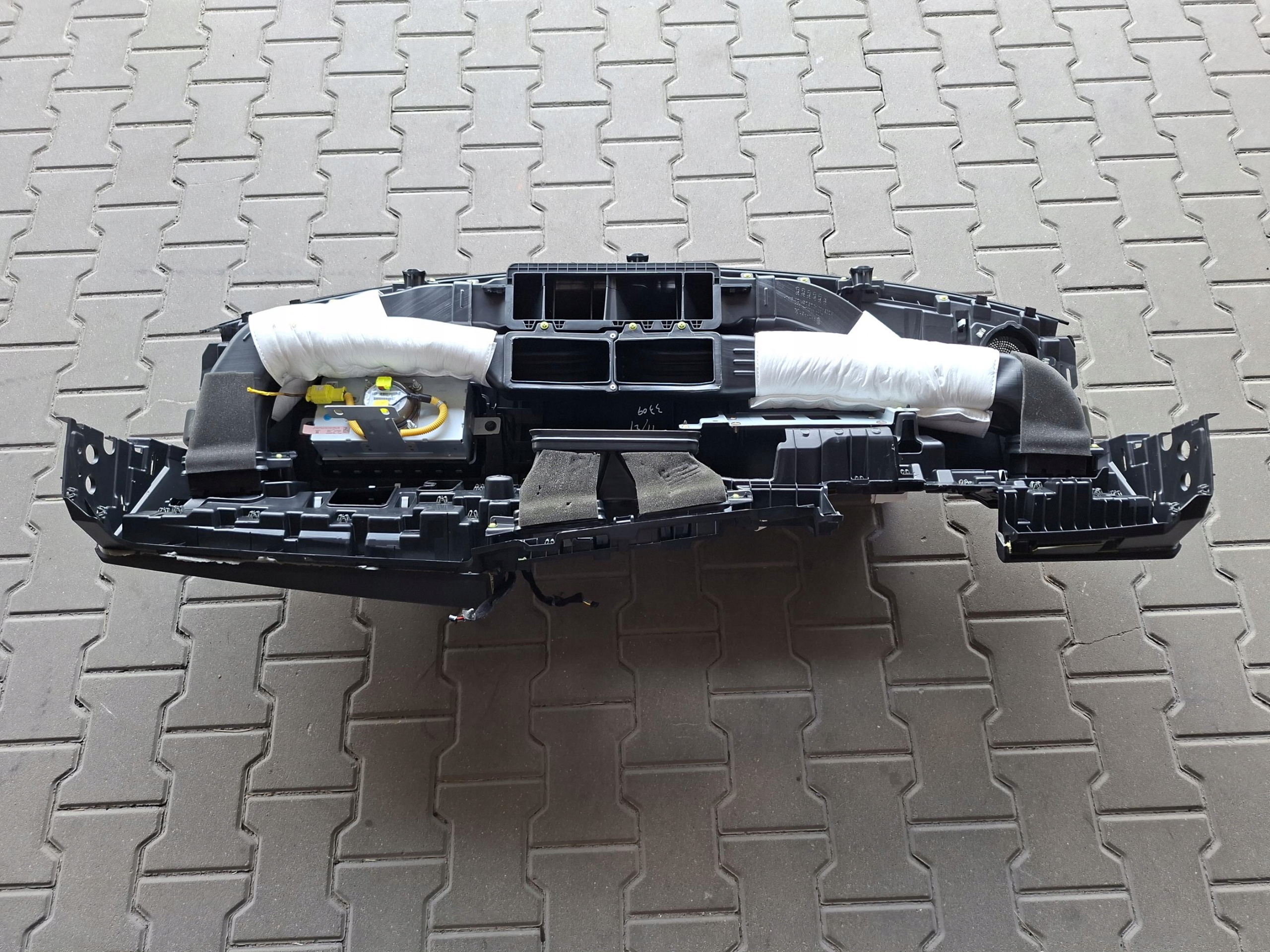 dashboard console cockpit EUROPA passenger airbag SSANGYONG KGM TORRES EVX