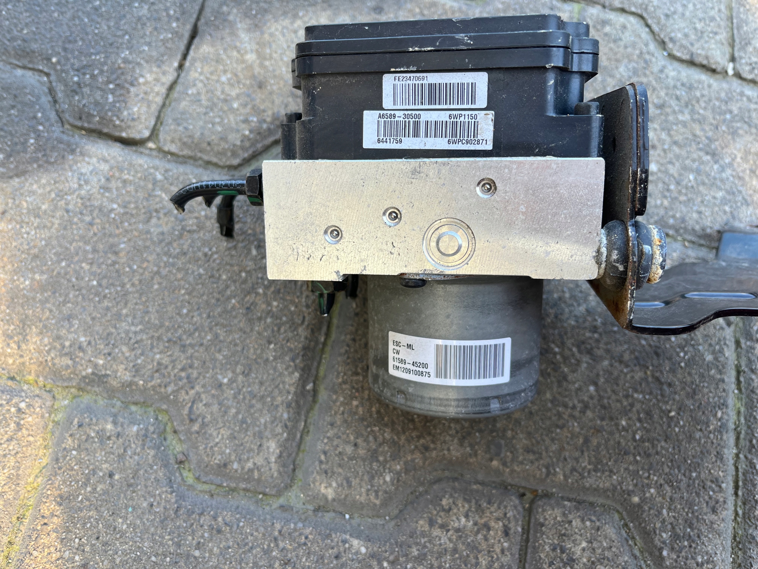 Hyundai I30 II pump ABS