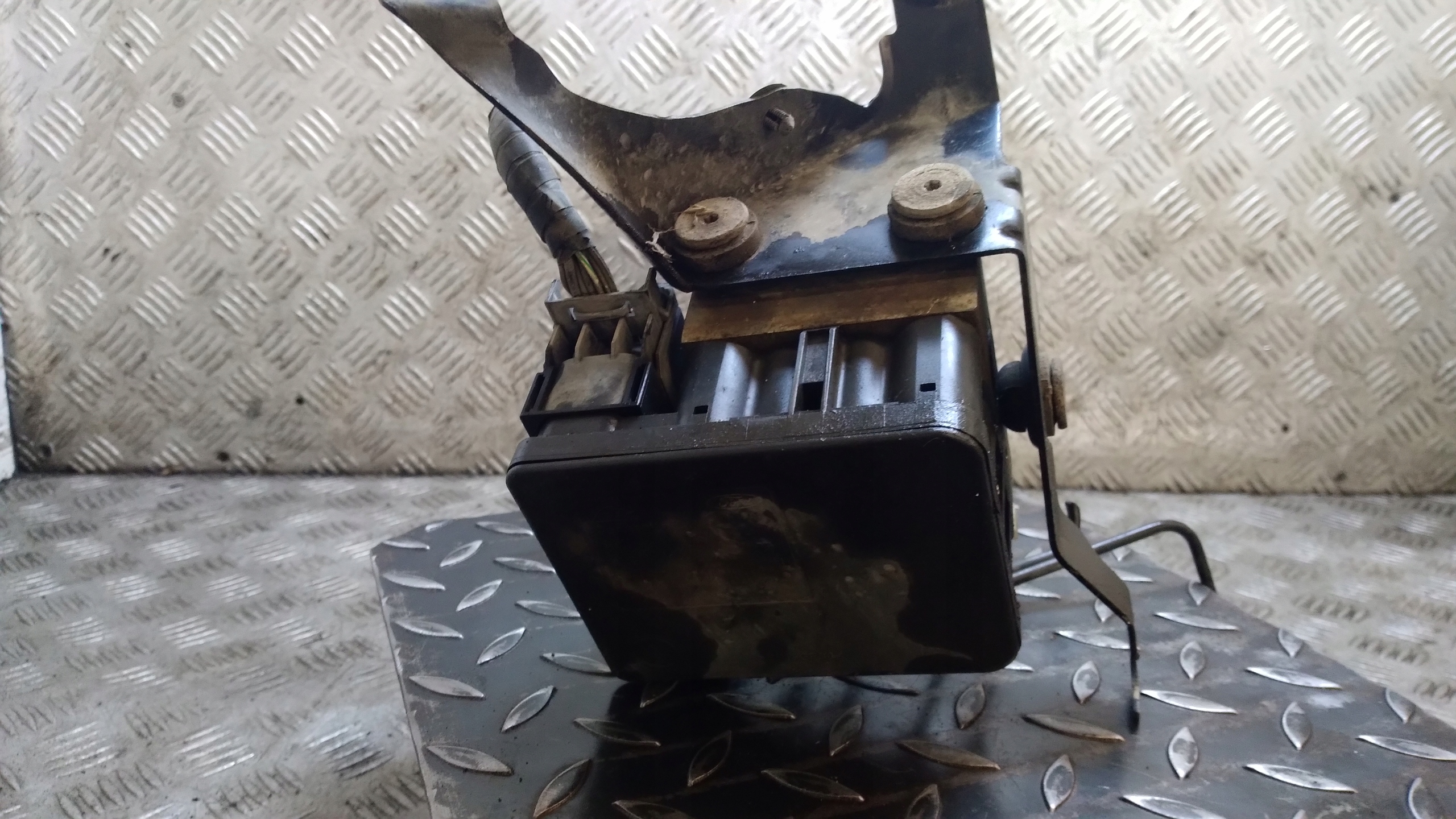 pumpa ABS FORD FIESTA MK 6 2S61-2M110-CE