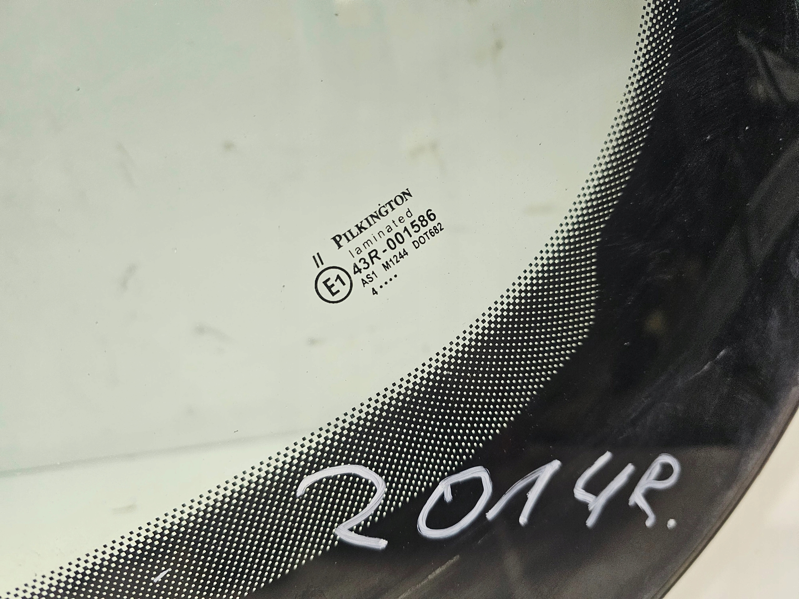 window front iron AUDI A1 8X 2014R