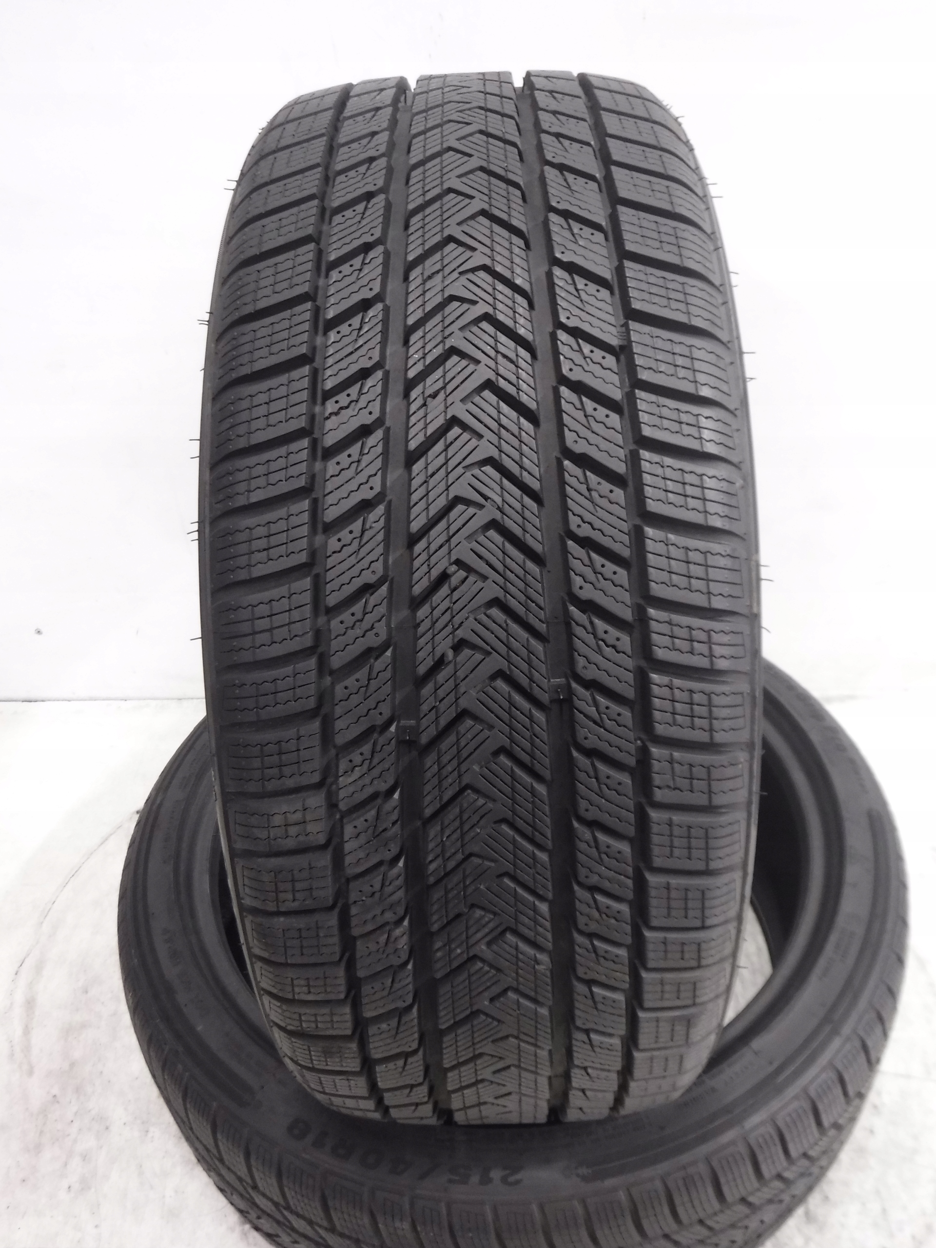OPONY ZIMOWE GRIPMAX SUPERGRIP PRO WINTER 215/40/18 89V M+S Sezon zimowe