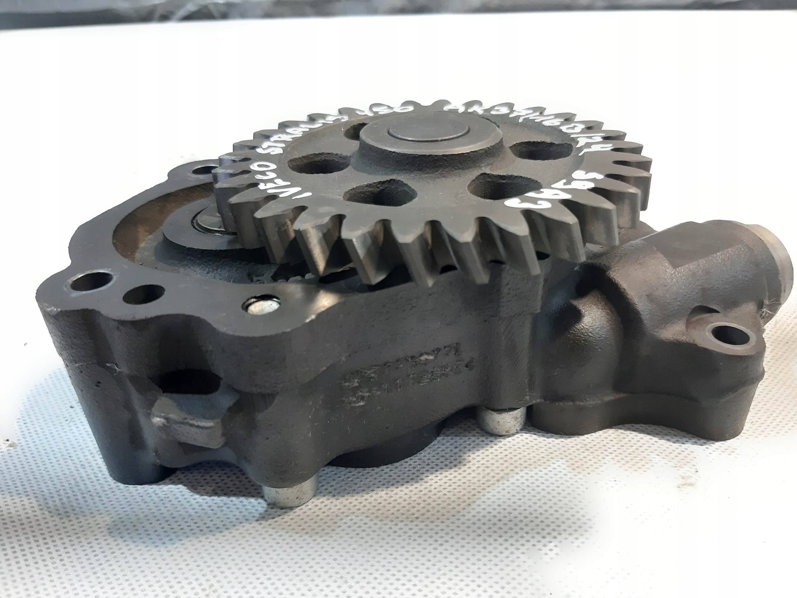 Ölpumpe IVECO STRALIS 450 EURO 5 CURSOR 10 504117905