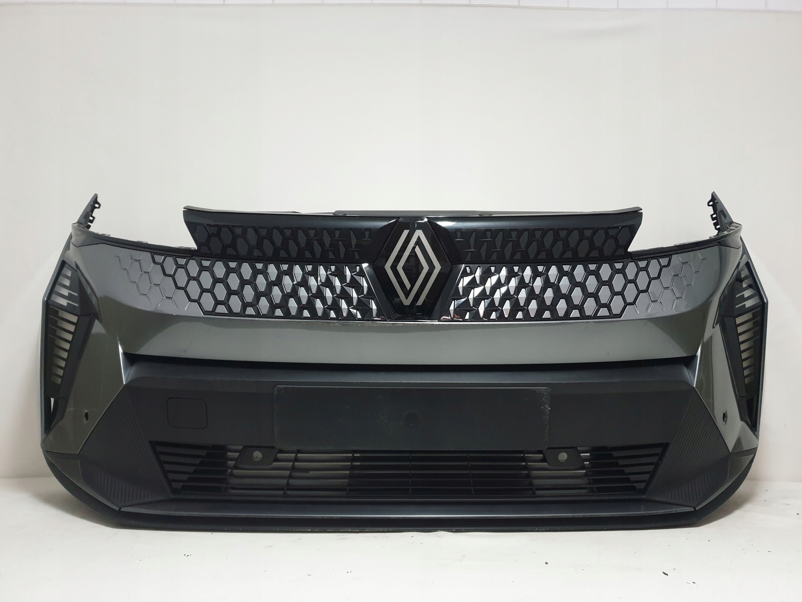 RENAULT SCENIC V 5 E-TECH 24-> bumper front front PDC RADAR