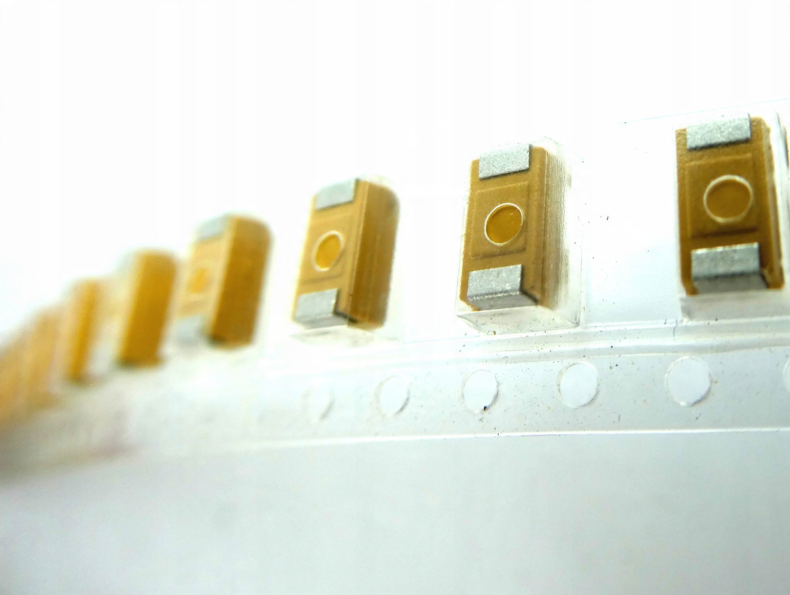 

Tantalowy Smd 10V 15uF 10% 2312 10szt