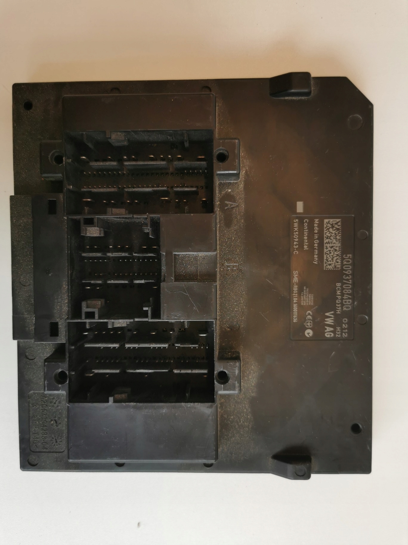 Volkswagen OE 5Q0937086BQ