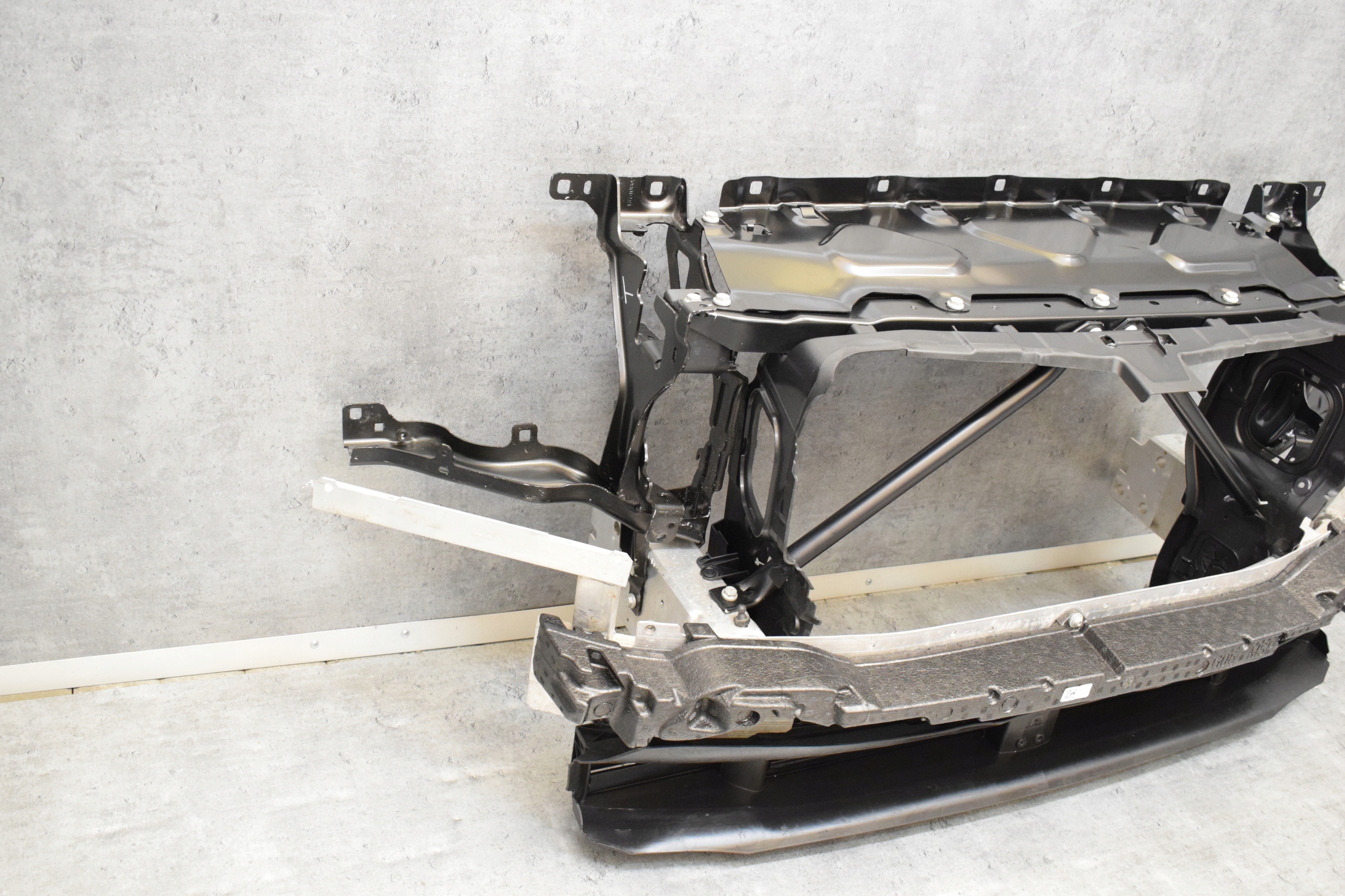 PAS PRZEDNI WZMOCNIENIE BMW X6 G06 M-PAKIET Numer katalogowy części PAS PRZEDNI WZMOCNIENIE BMW X6 G06 M-PAKIET