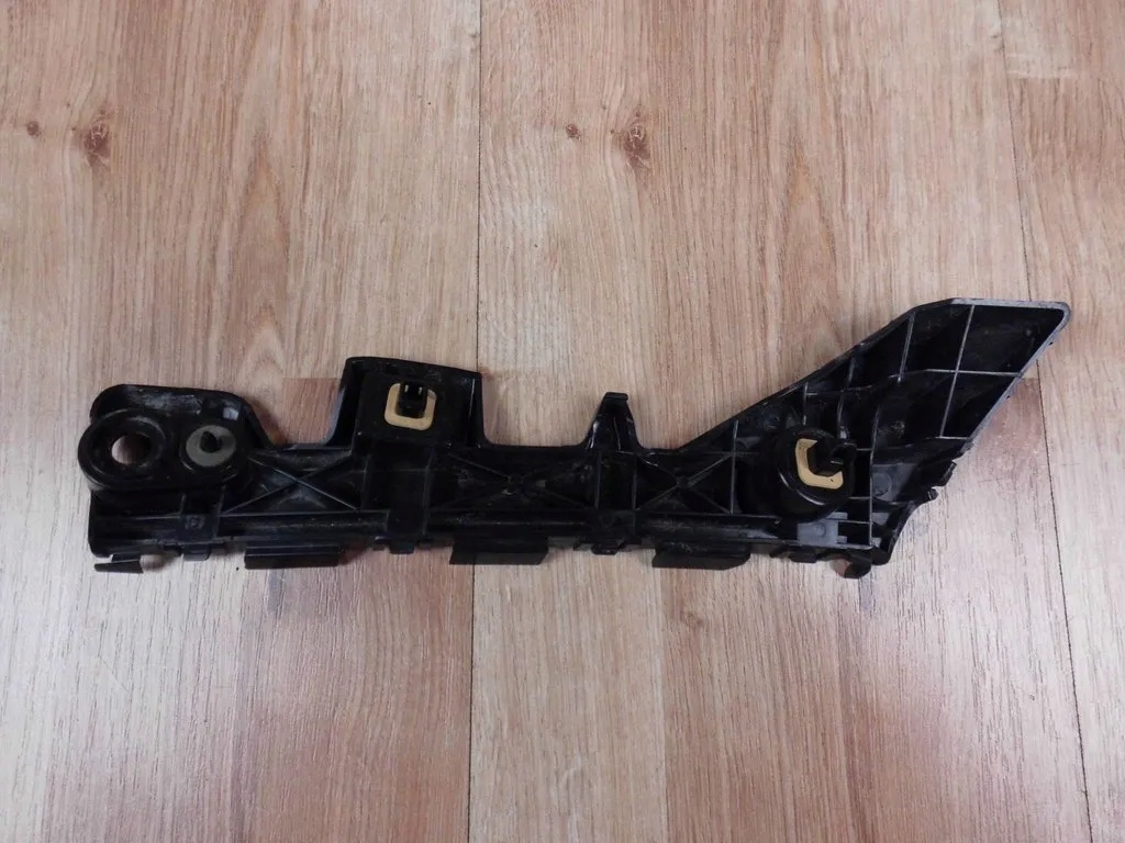 Mazda CX3 bumper bracket left rear part holder