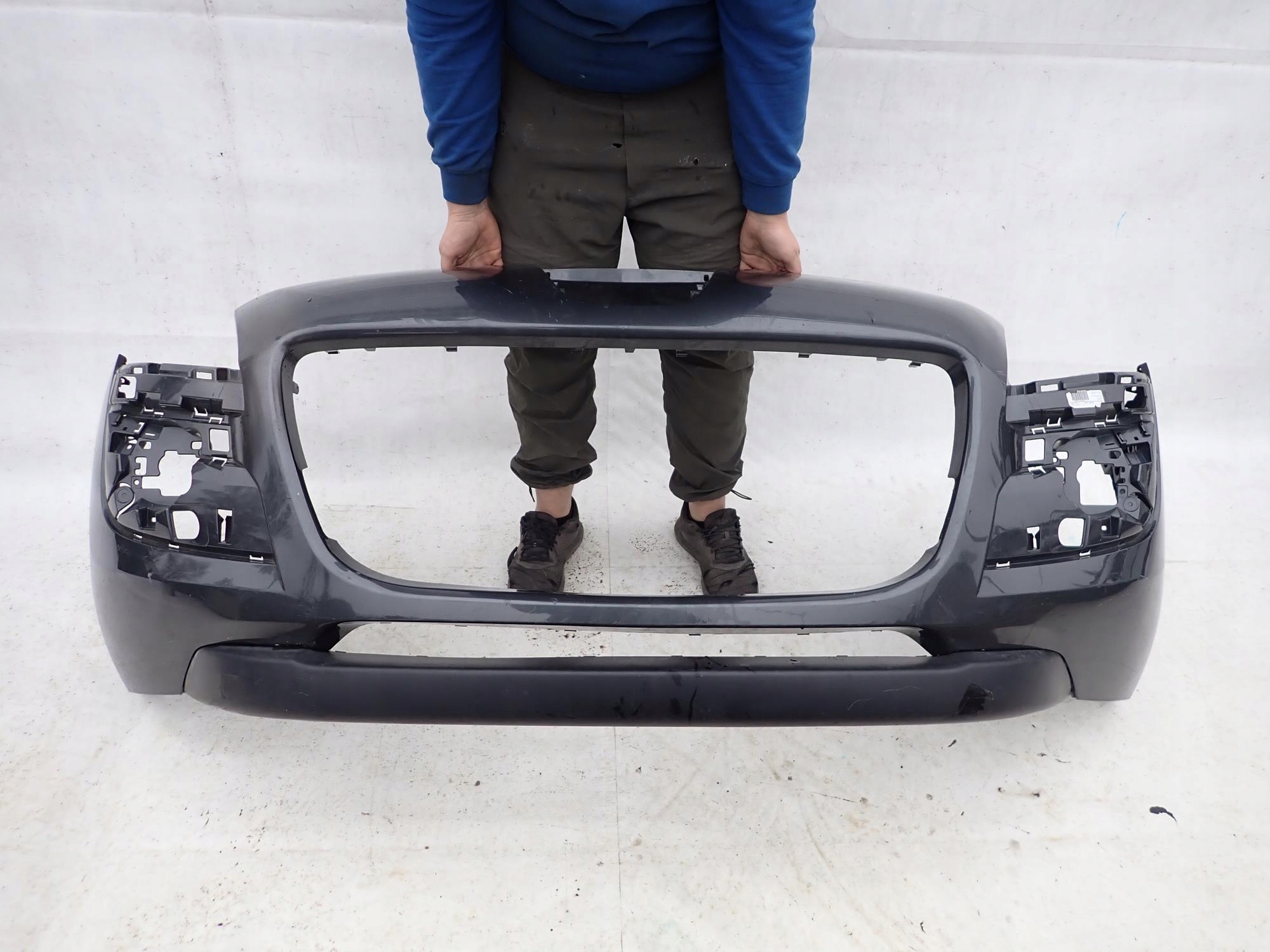 PEUGEOT 3008 and 1 09-13 bumper front front