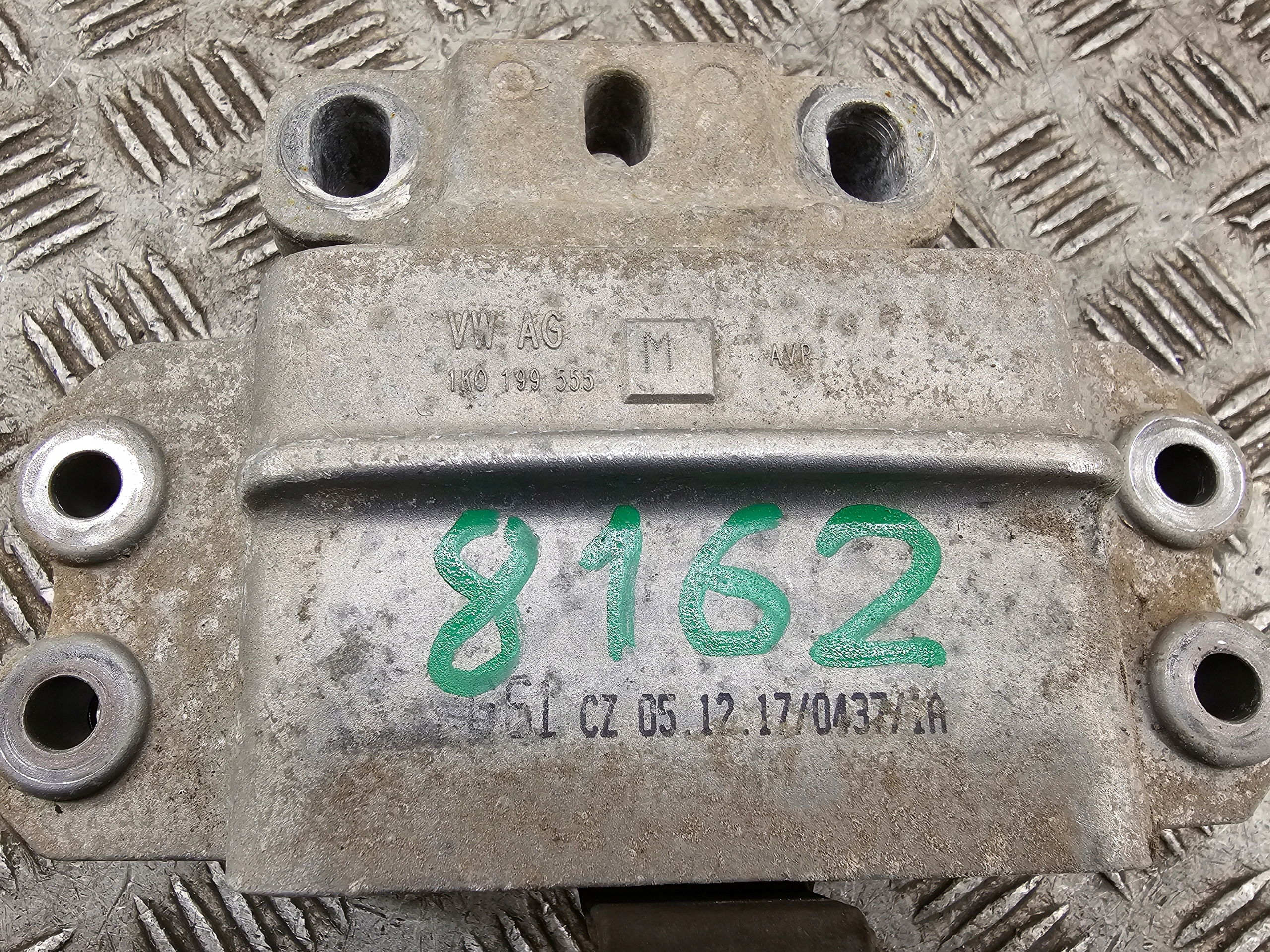 VW SEAT SKODA holder engine mount 1K0199555M