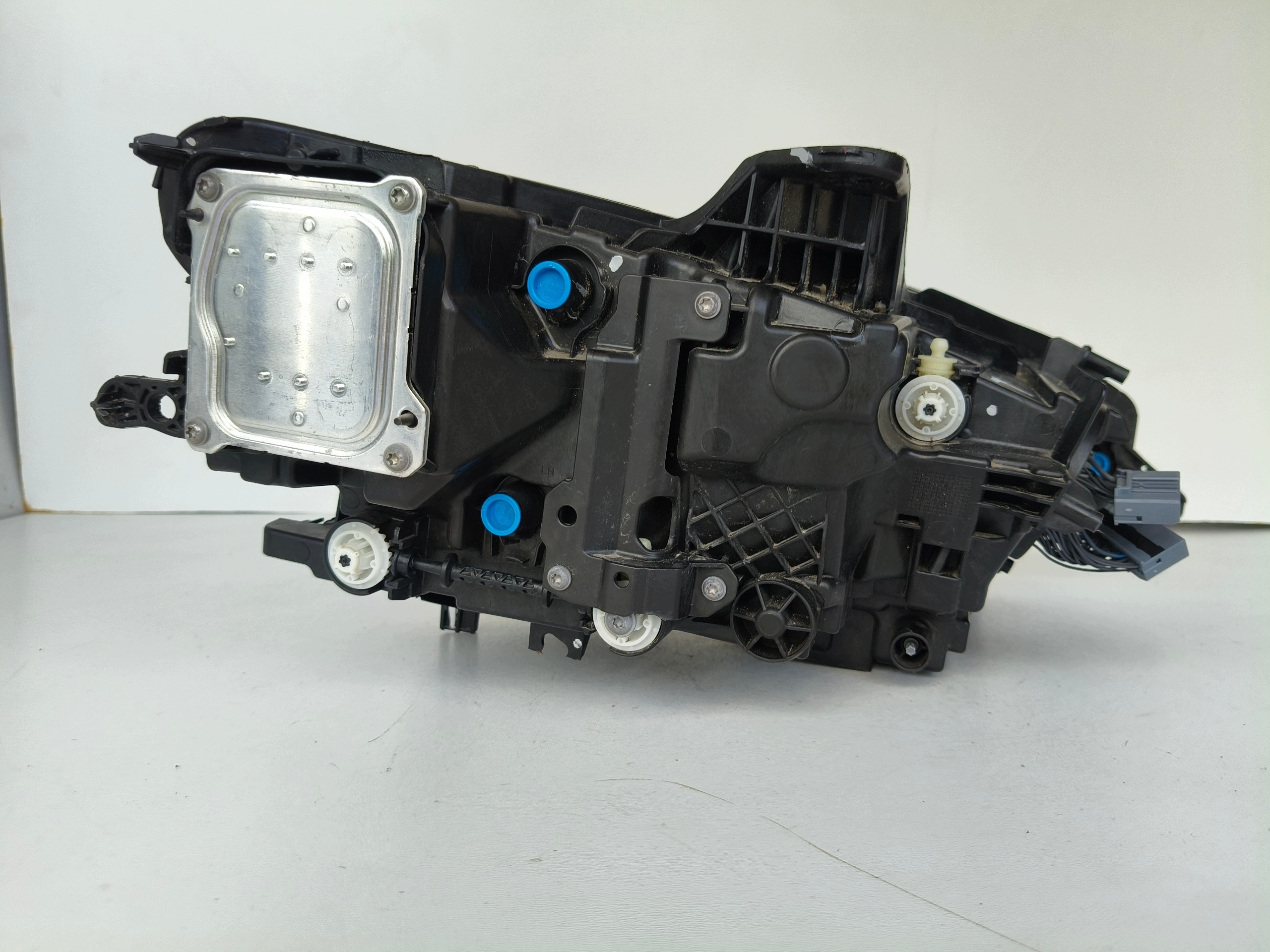light left REFLEKTOR VOLVO V60 II S60 III 18- FULL LED ACTIVE HIGH BEAM