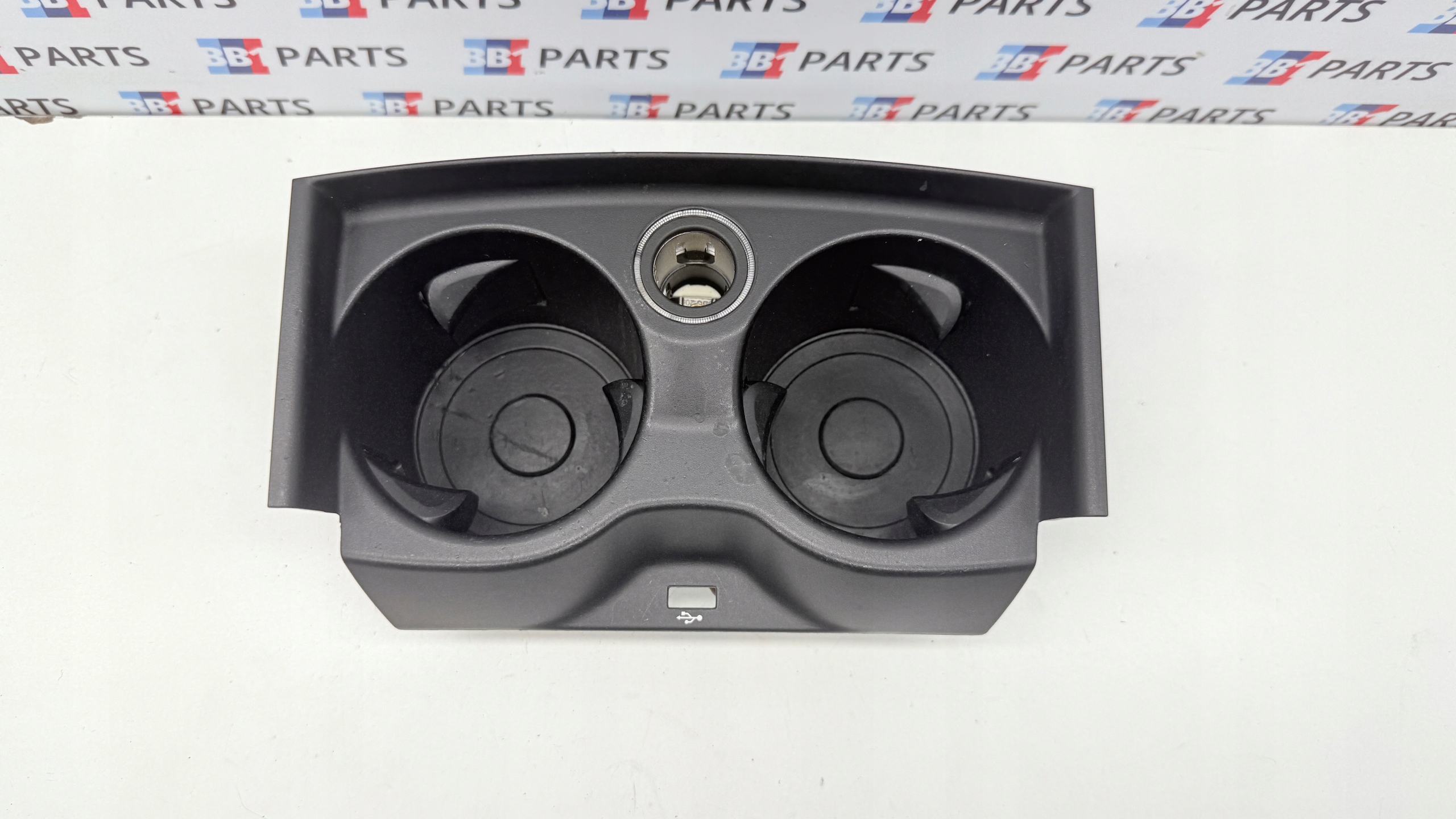 BMW G30 G31 bracket for KUBKI CUPHOLDER 6801508