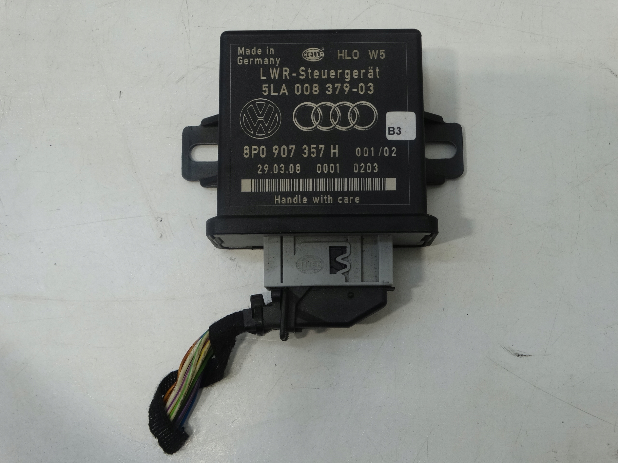 Centralina modulo luci fanali AUDI A6 C6 8P0907357H 5LA008379