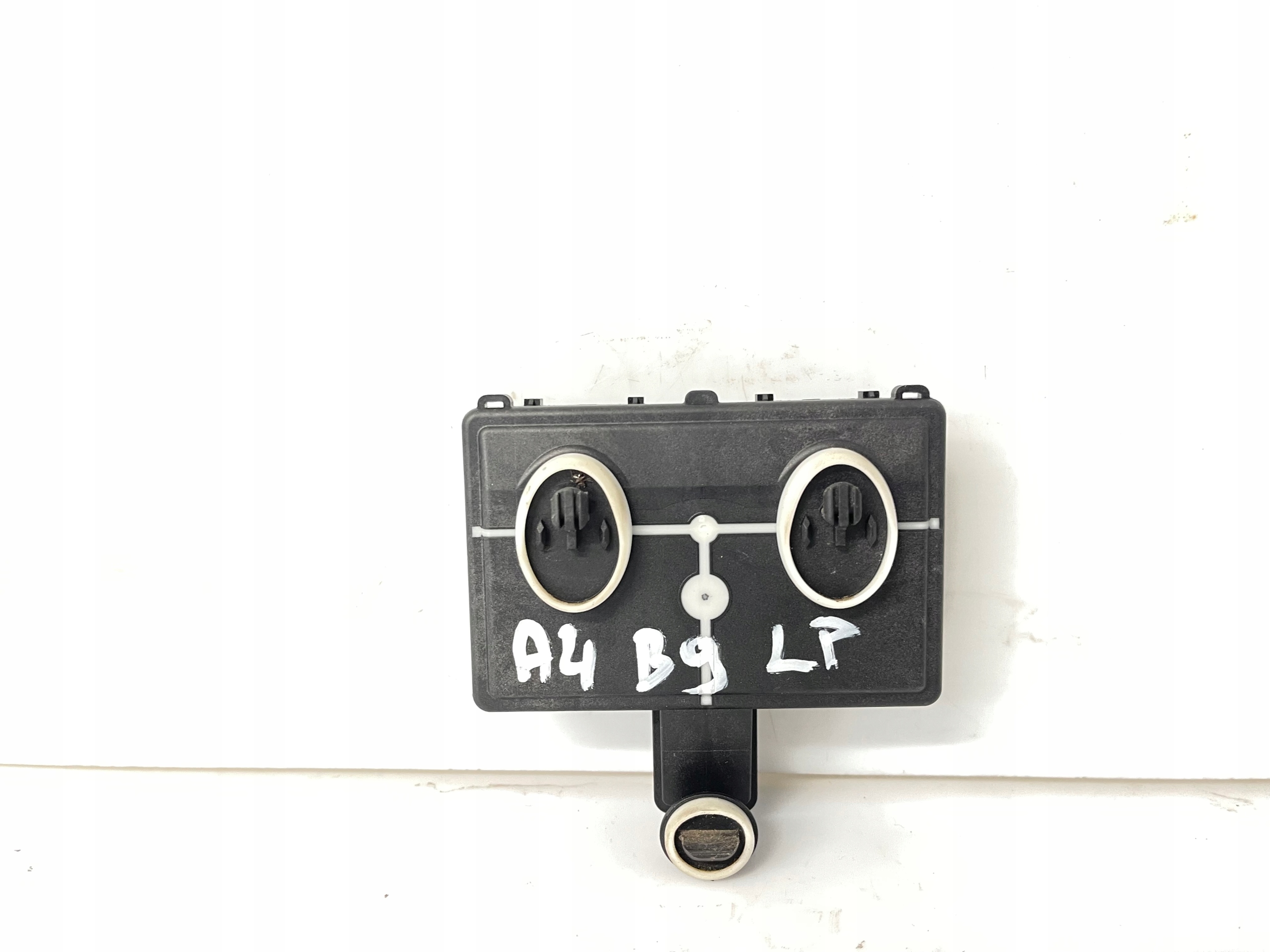 AUDI A4 B9 module door left front 8W0959593E