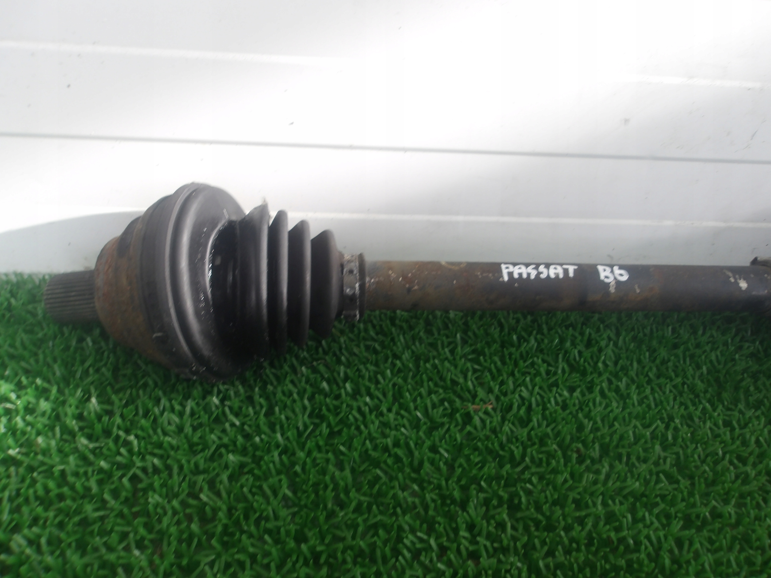 VW PASSAT B6 05-10 2.0 FSI semi-axis left short. OE