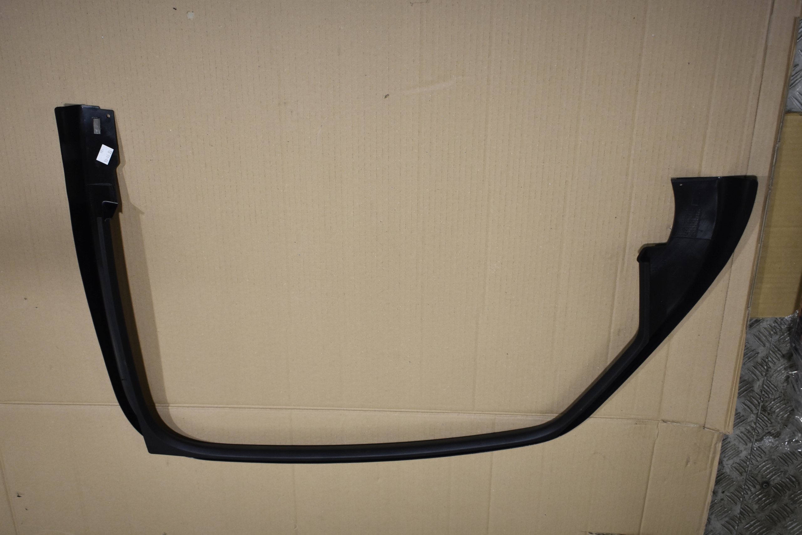 IDEALNA frame cap door rear right AUDI A8 D5 1