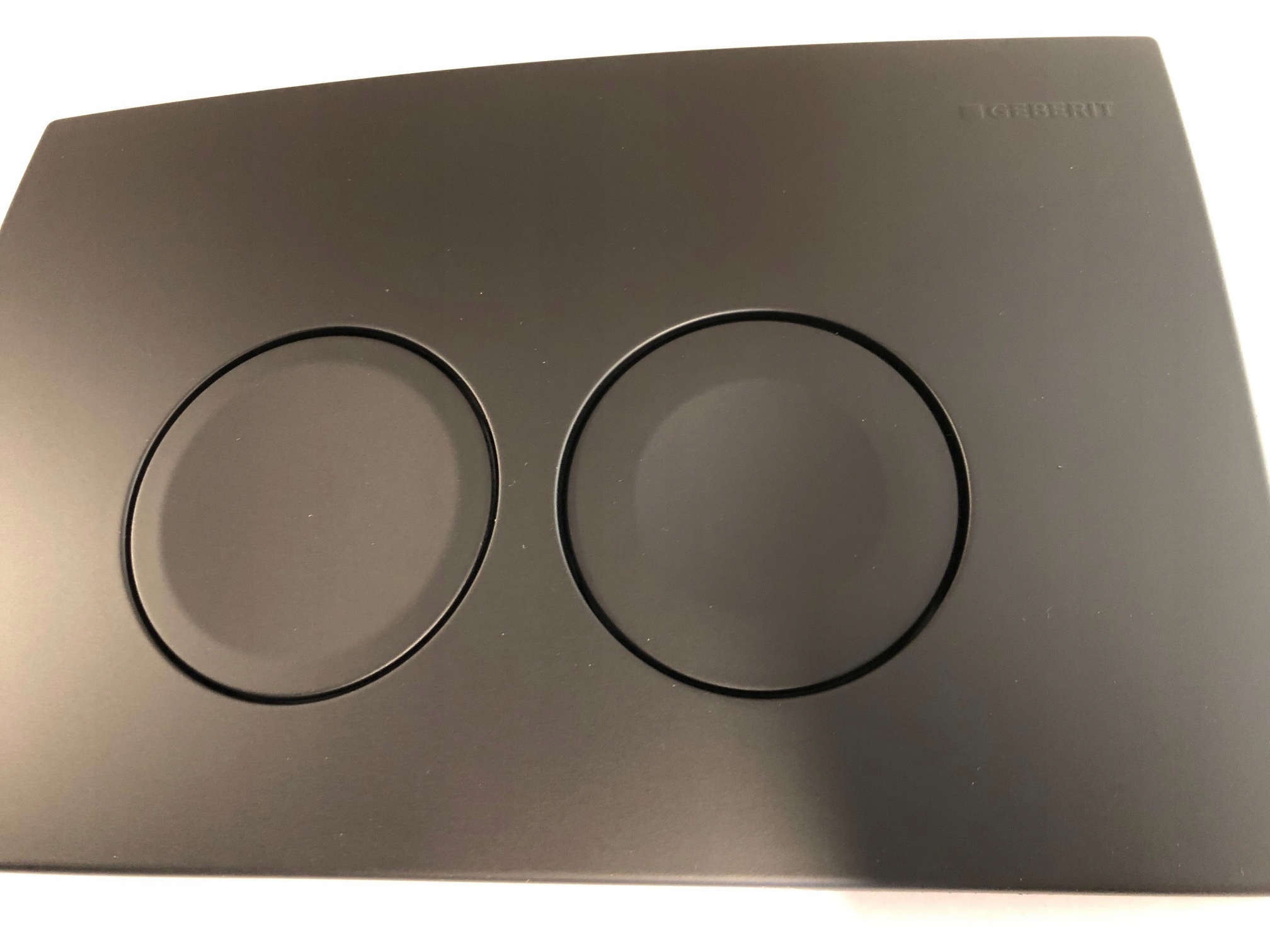 Přední strana tlačítka Geberit Delta21 lakovaná černá matná 115.125.14.F