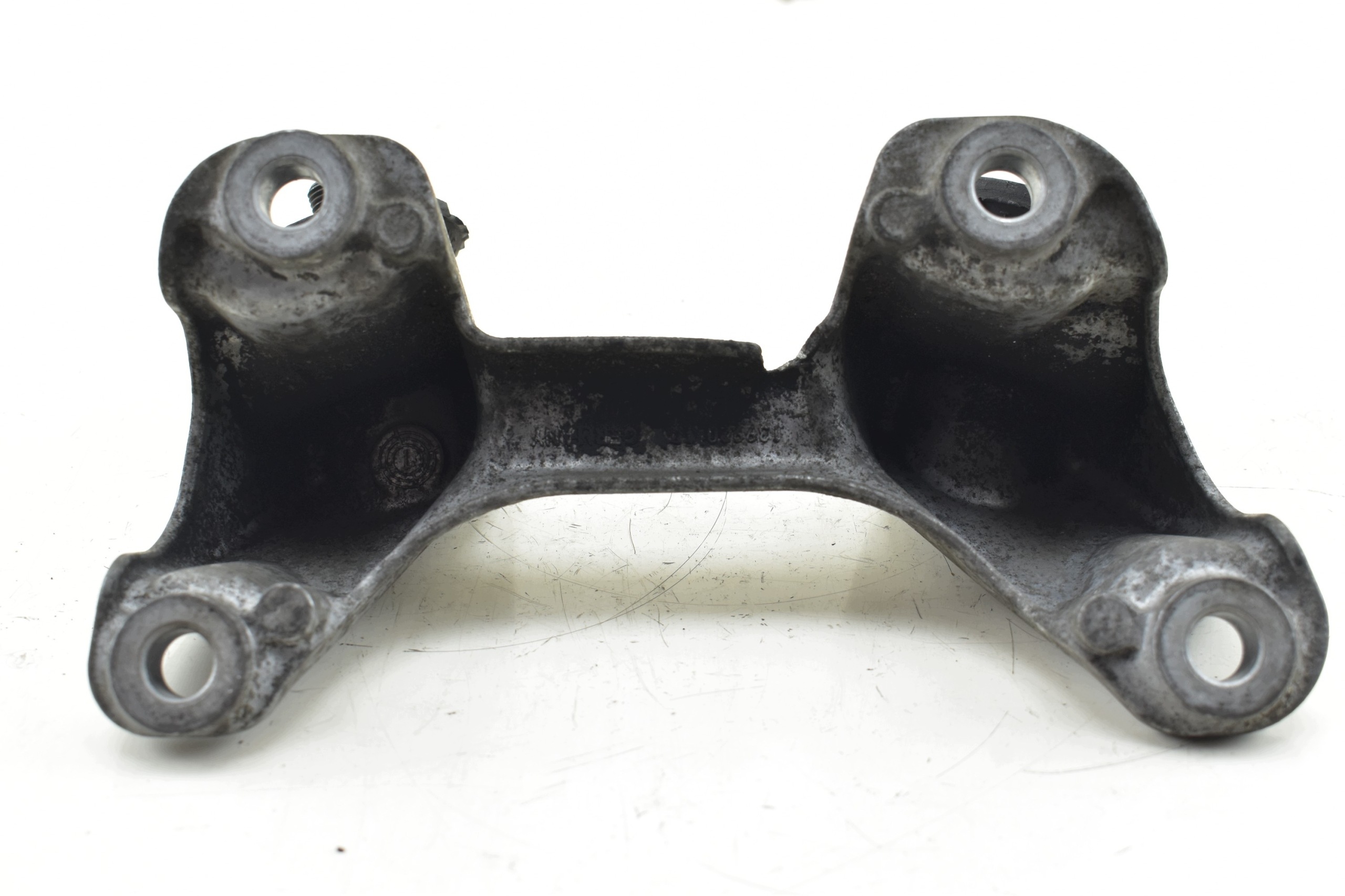 Getriebehalter getriebe BMW E91 E90 E92 E81 E87 E84 N47 M47 2.0 N47 6760303