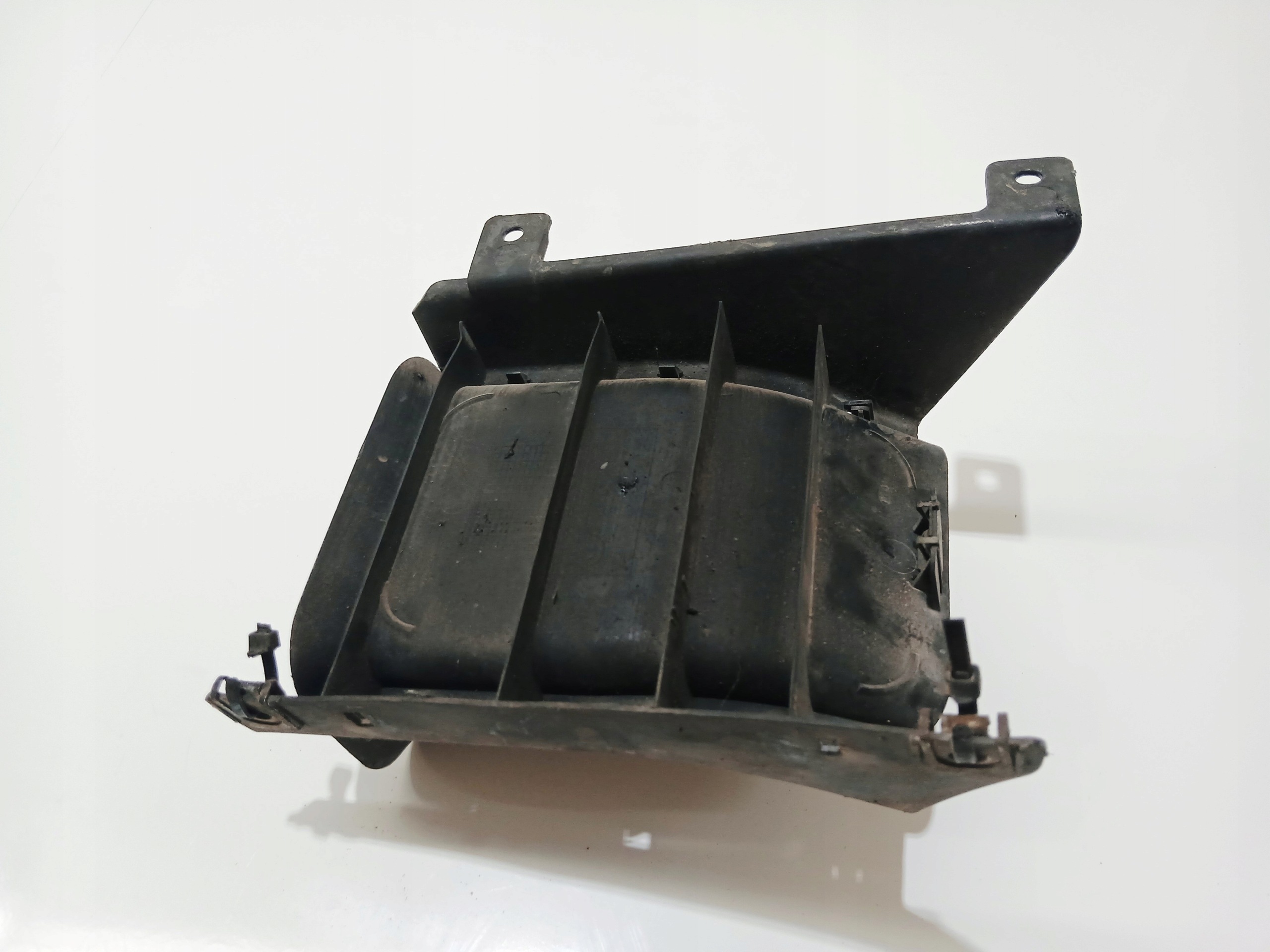 drain intake air disc right BMW E60 E61 M PAKIET OE 7033756 (0000466)