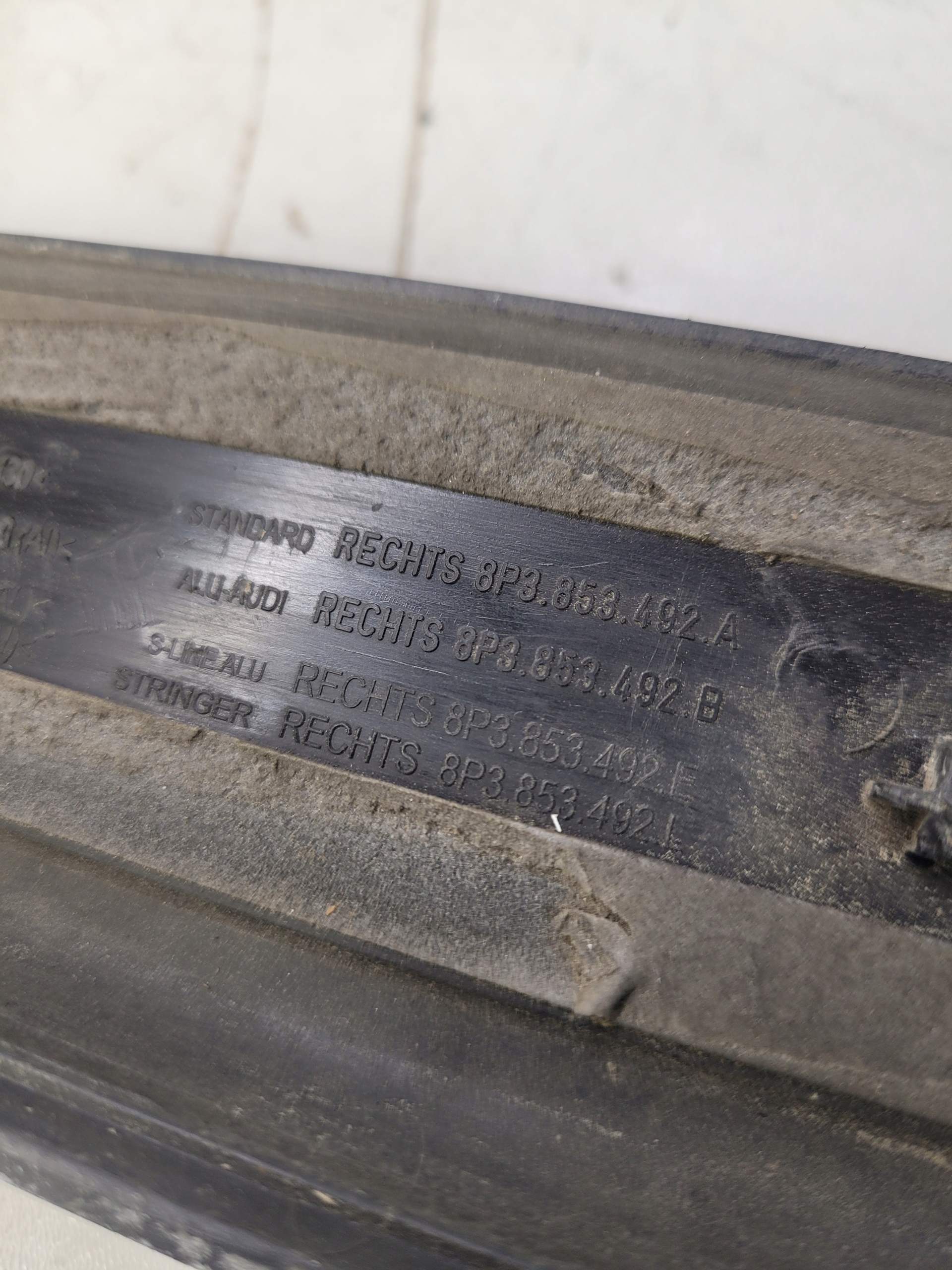 moulding threshold right S LINE AUDI A3 8P 8P3853492E