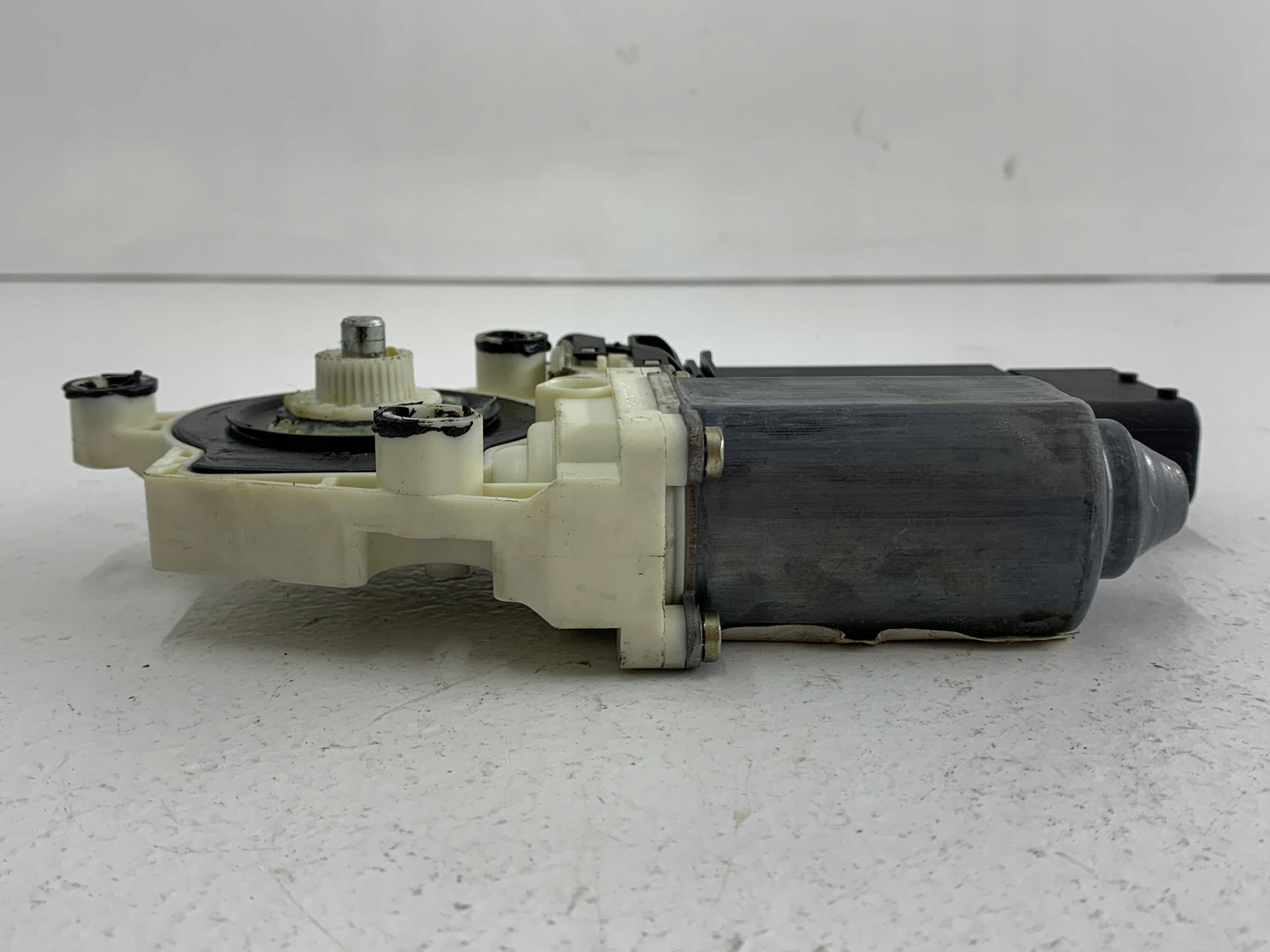 VW GOLF IV mini motor windows left rear part 1J4837730AA