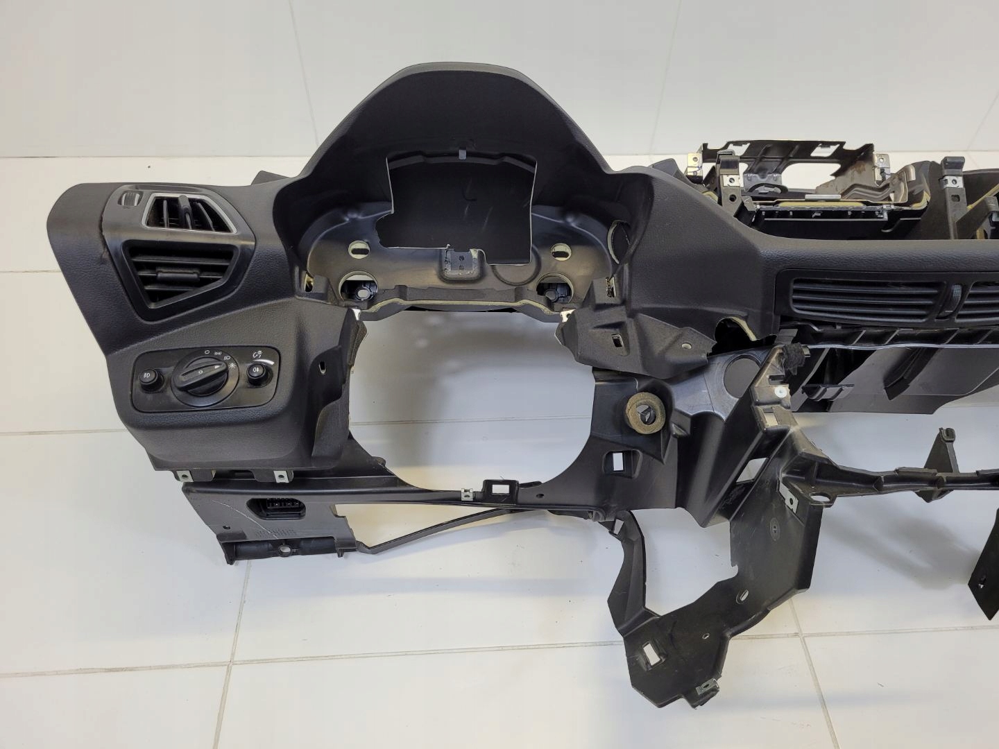 dashboard instrument panel console Ford Kuga 2 2016 1755688
