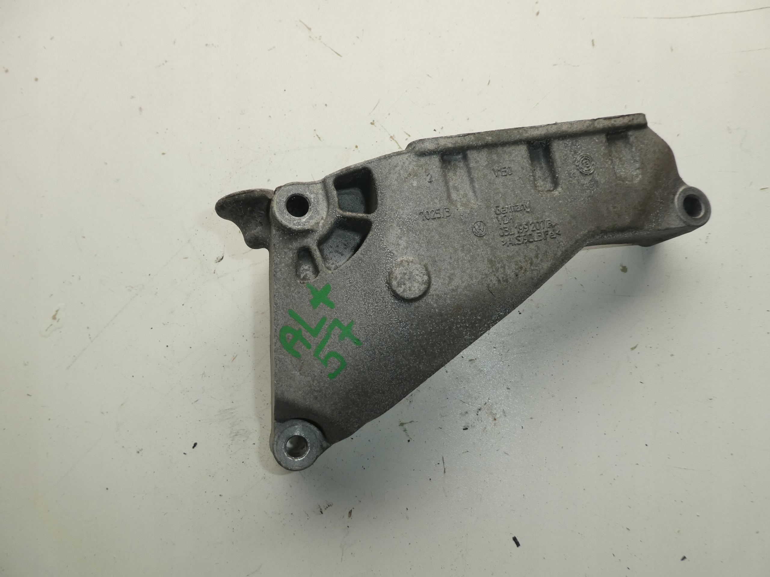 VW T5 LIFT holder engine mount 03L199207B