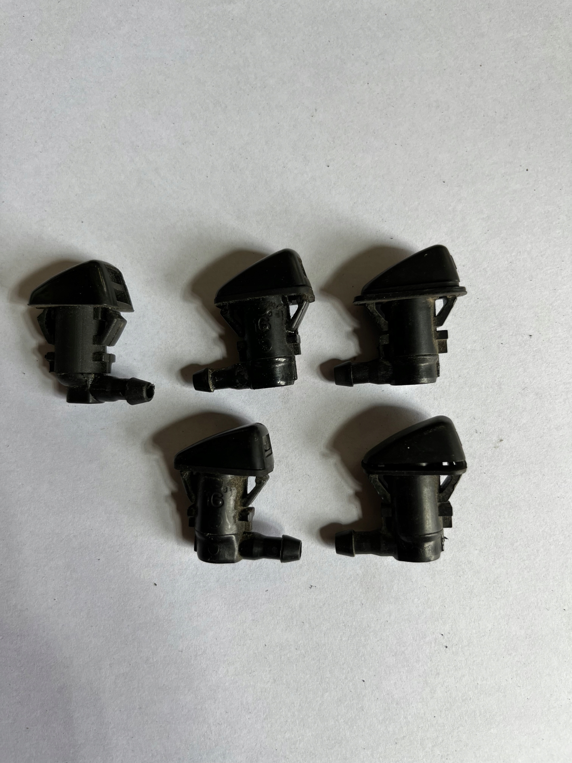 JEEP GRAND CHEROKEE WK 5-SPRYSKIWACZ MASKI DYSZA