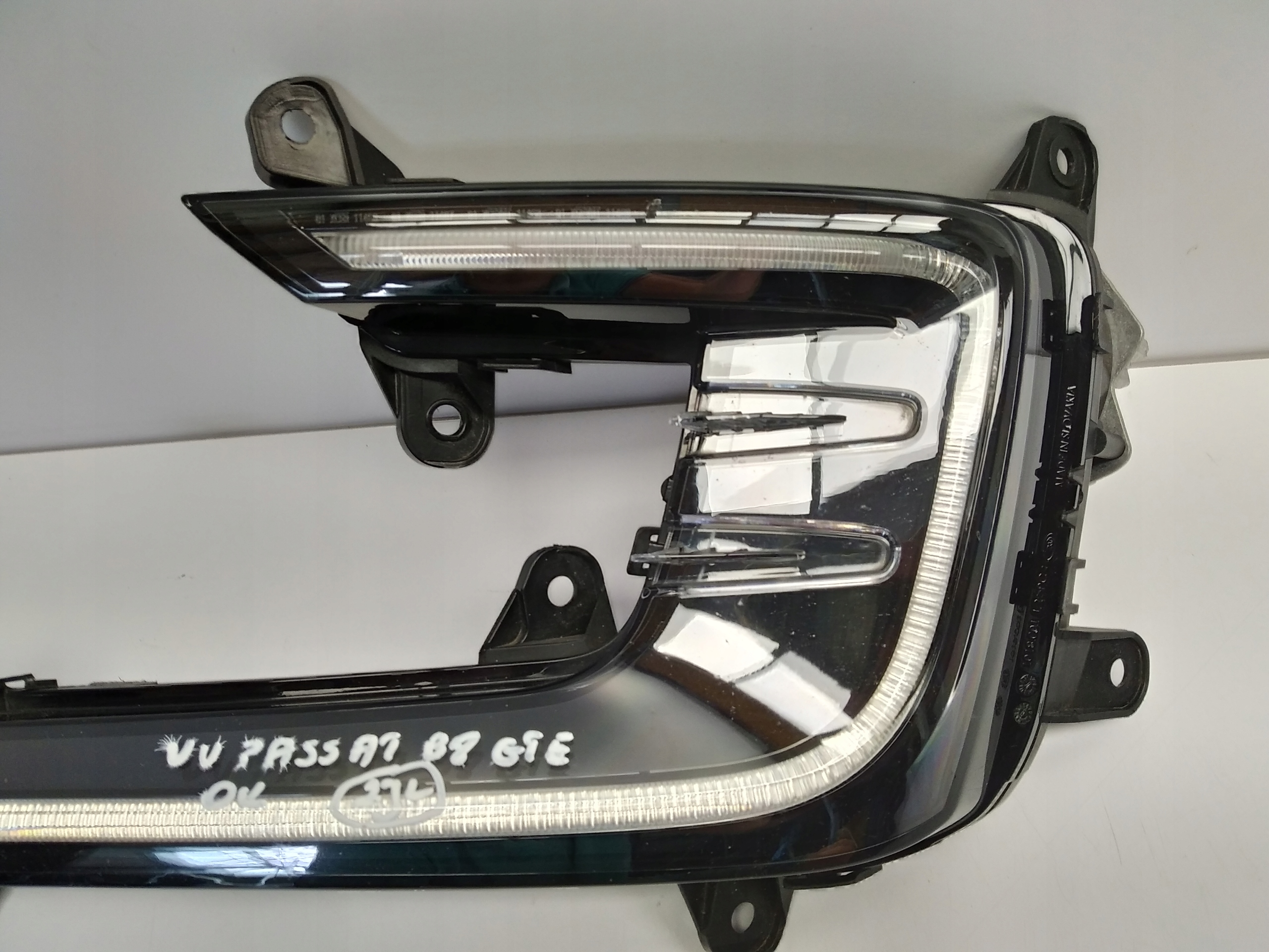 Passat B8 GTE mlhovka LED DRL levý nárazníku předek 3G0941055A