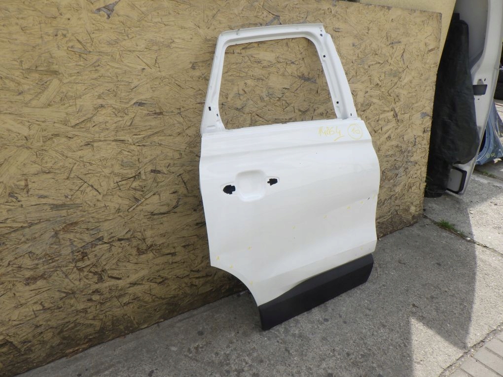 OPEL CROSSLAND X 17- door right rear.