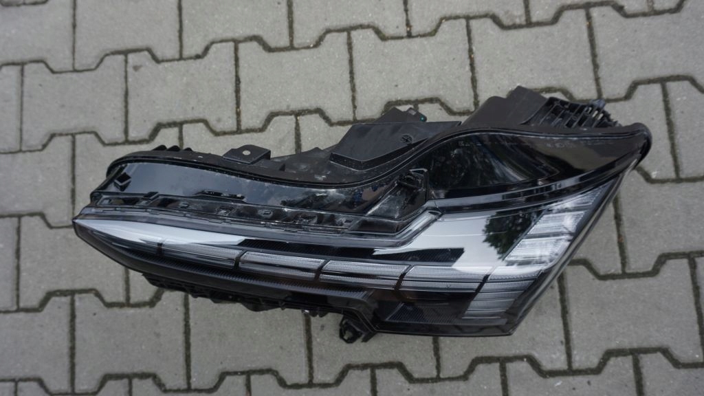 VOLVO EX30 - complete light LED left front