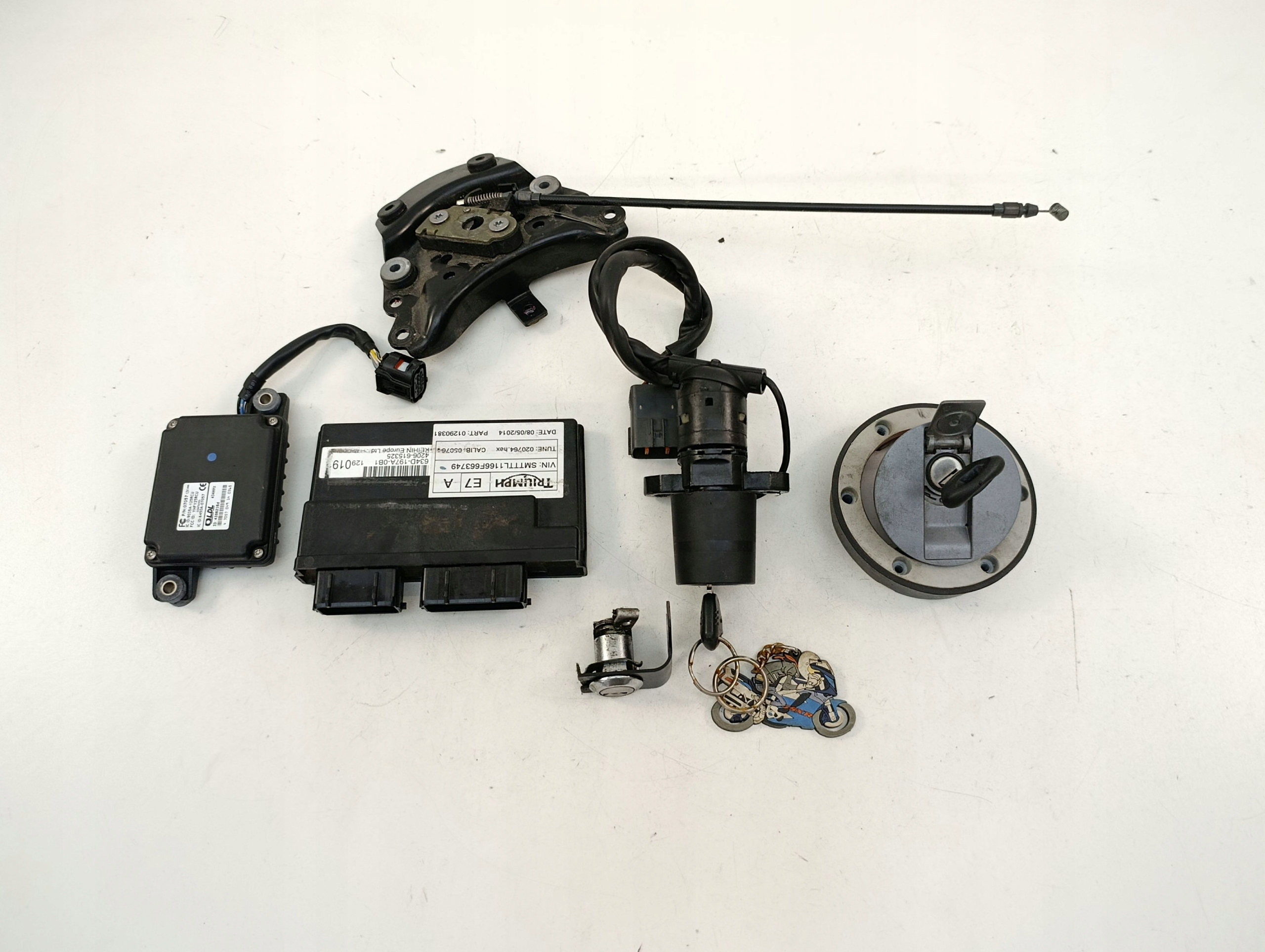 TRIUMPH STREET TRIPLE 675 14R. STACYJKA IMMOBILIZER