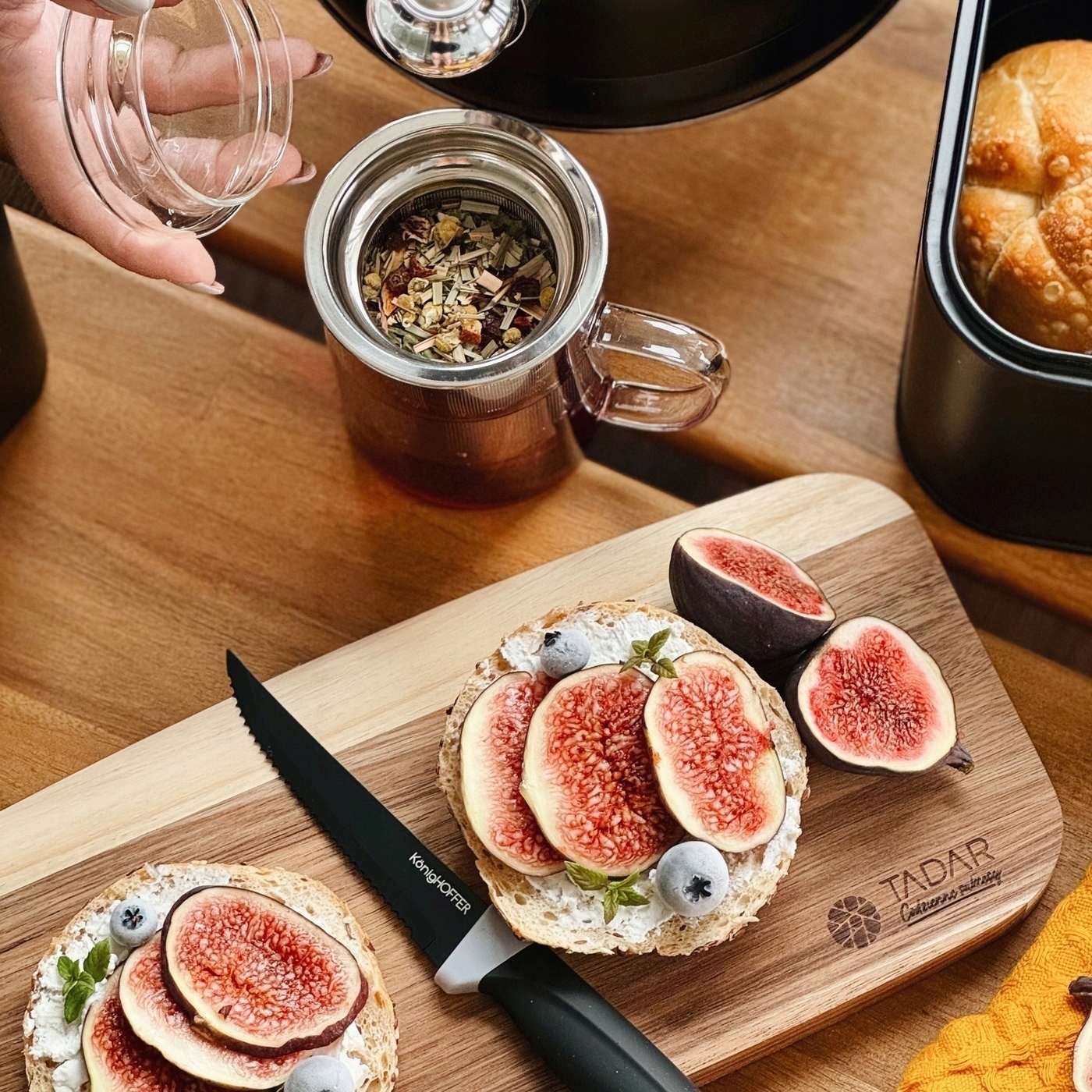 Rustykalna DESKA DO KROJENIA DREWNIANA długa Tadar Kolor odcienie brązu i beżu