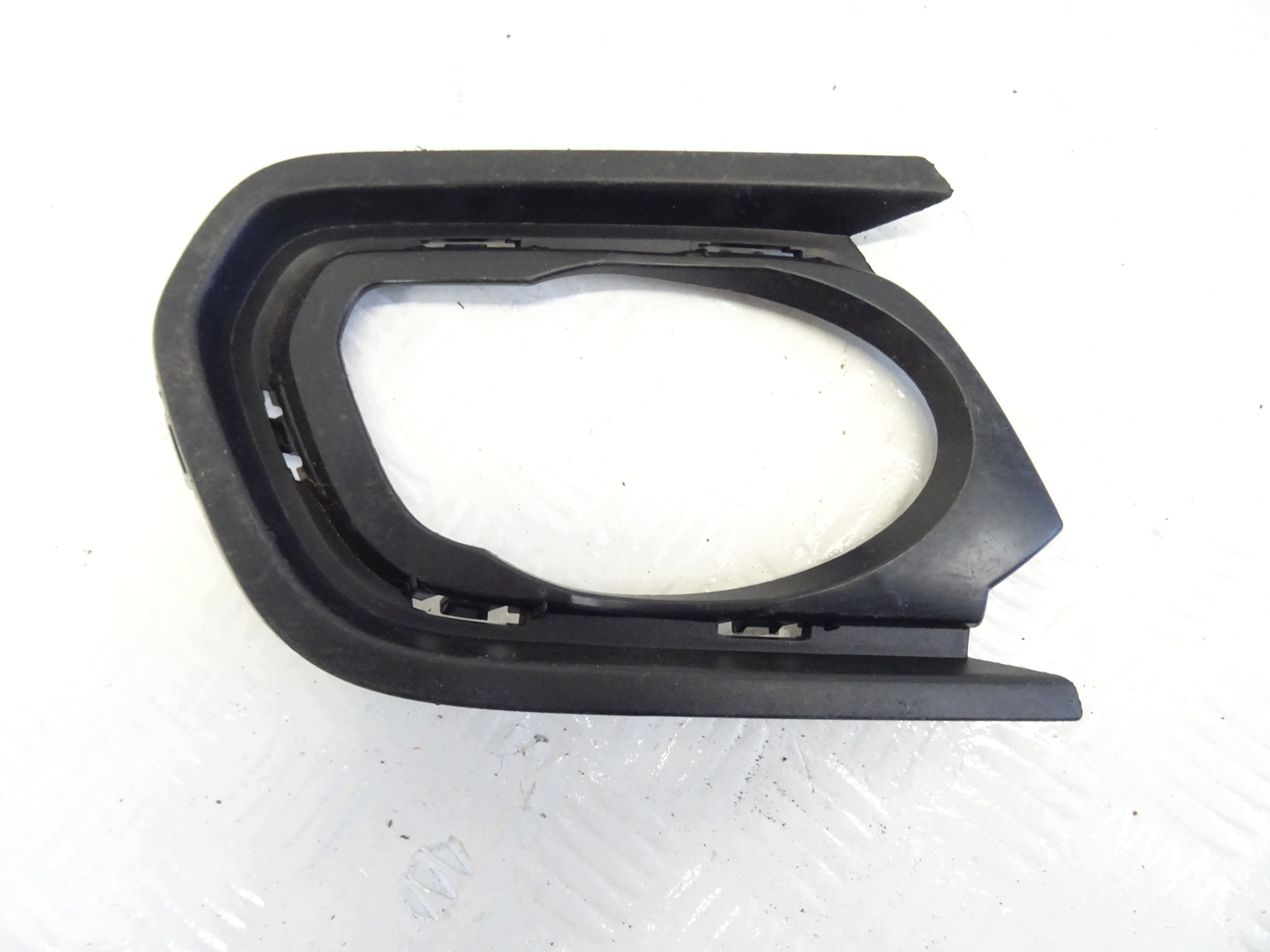 grid of a bumper left front DACIA SANDERO II STEPWAY 261A36451R