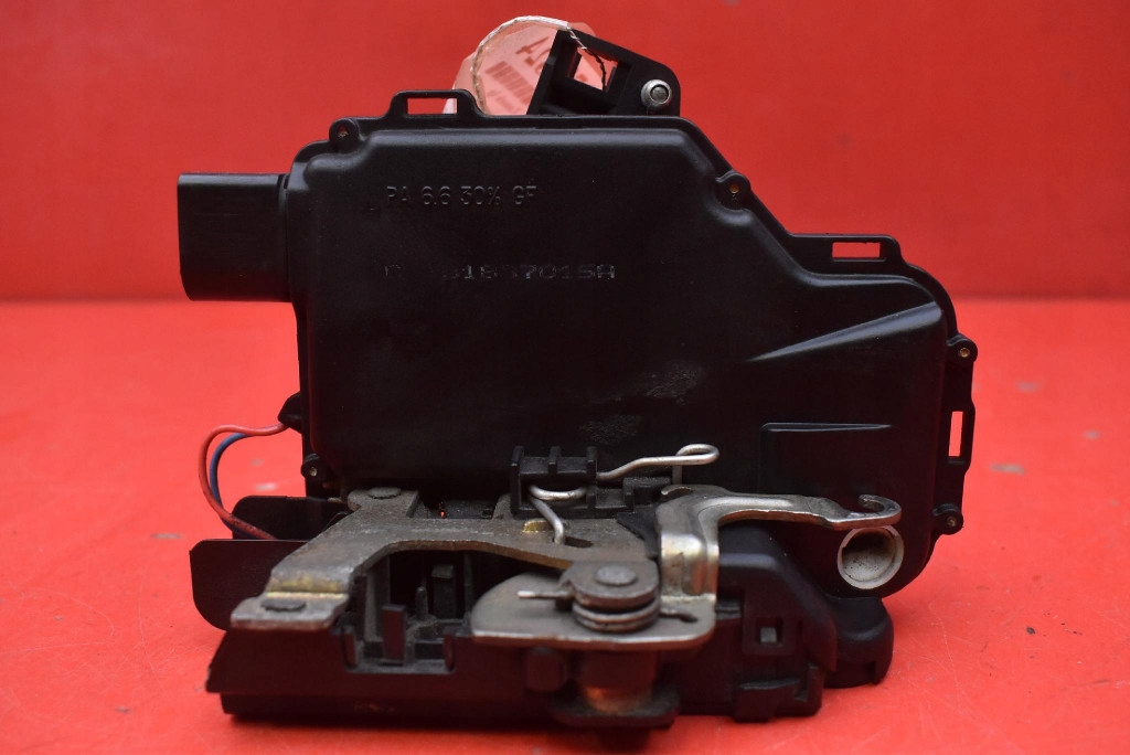 lock door left front front EU C3B1837015A VW BORA 1 and sedan 98-05