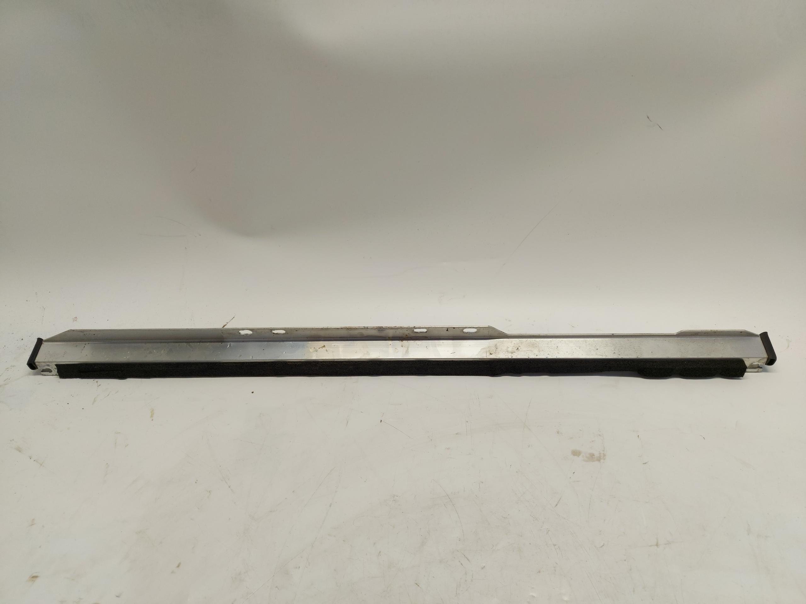 VOLVO XC60 II T8 Traverse Console Avant 31448888
