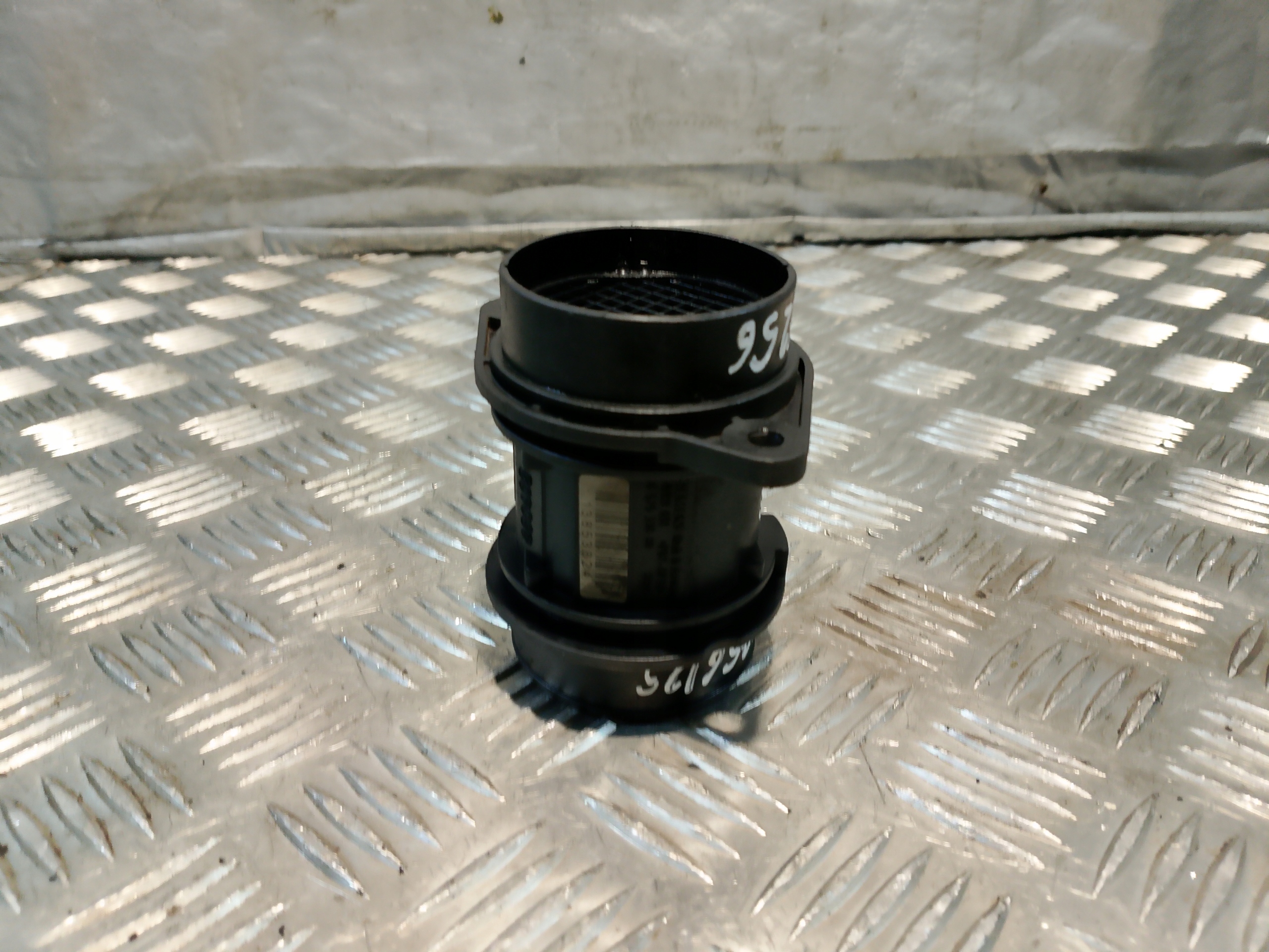 flow meter air FORD FIESTA MK5 1.4 D 9657533680