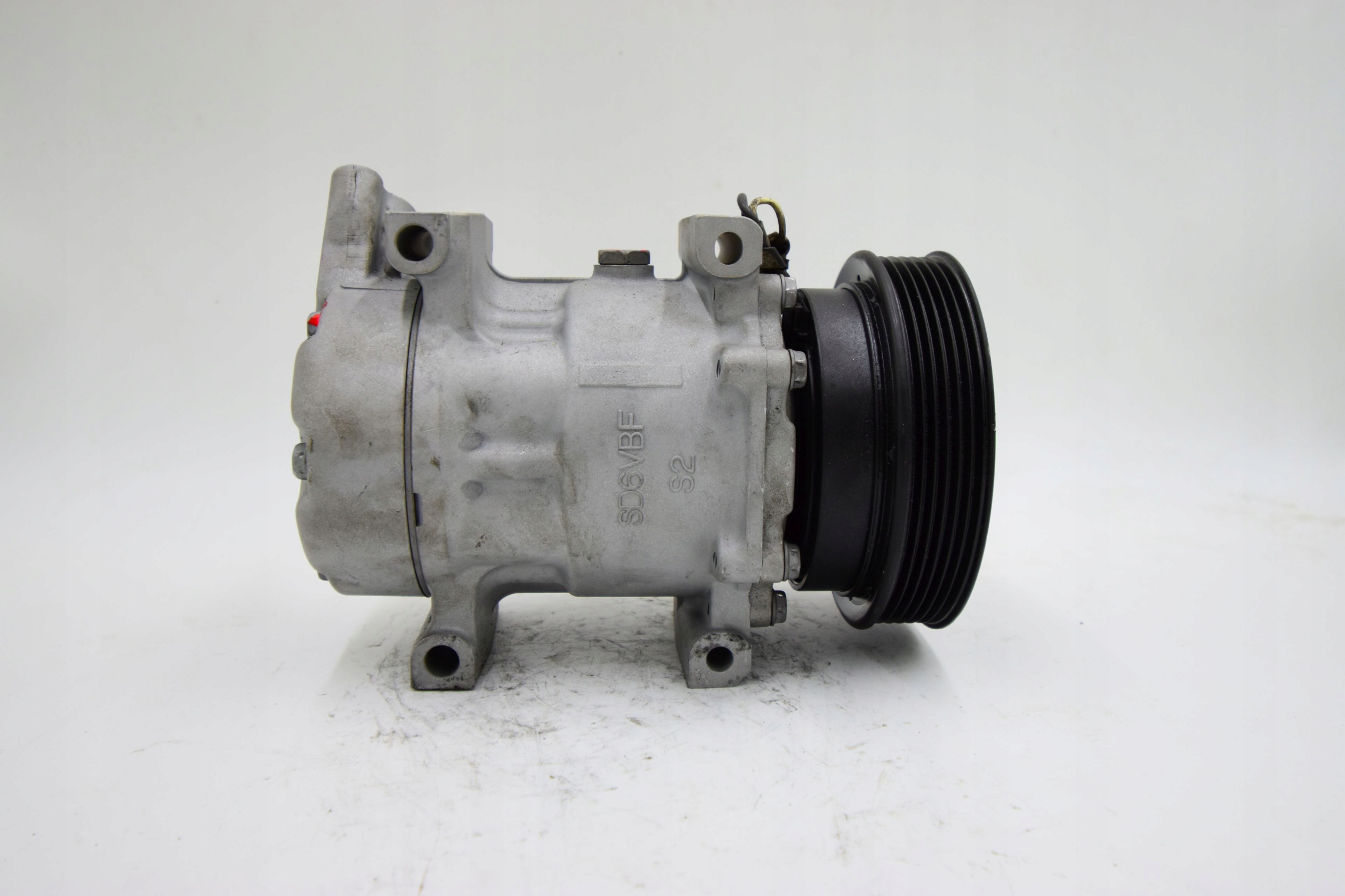 SPRĘŻARKA KLIMATYZACJI SCENIC MEGANE CLIO 1.4 1.6 Typ samochodu Samochody osobowe