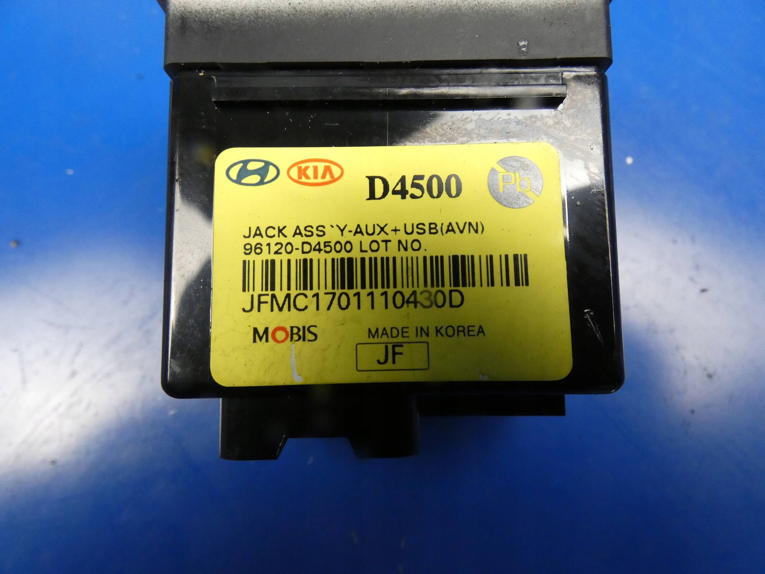 KIA OPTIMA IV JF 2015- adapter USB AUX