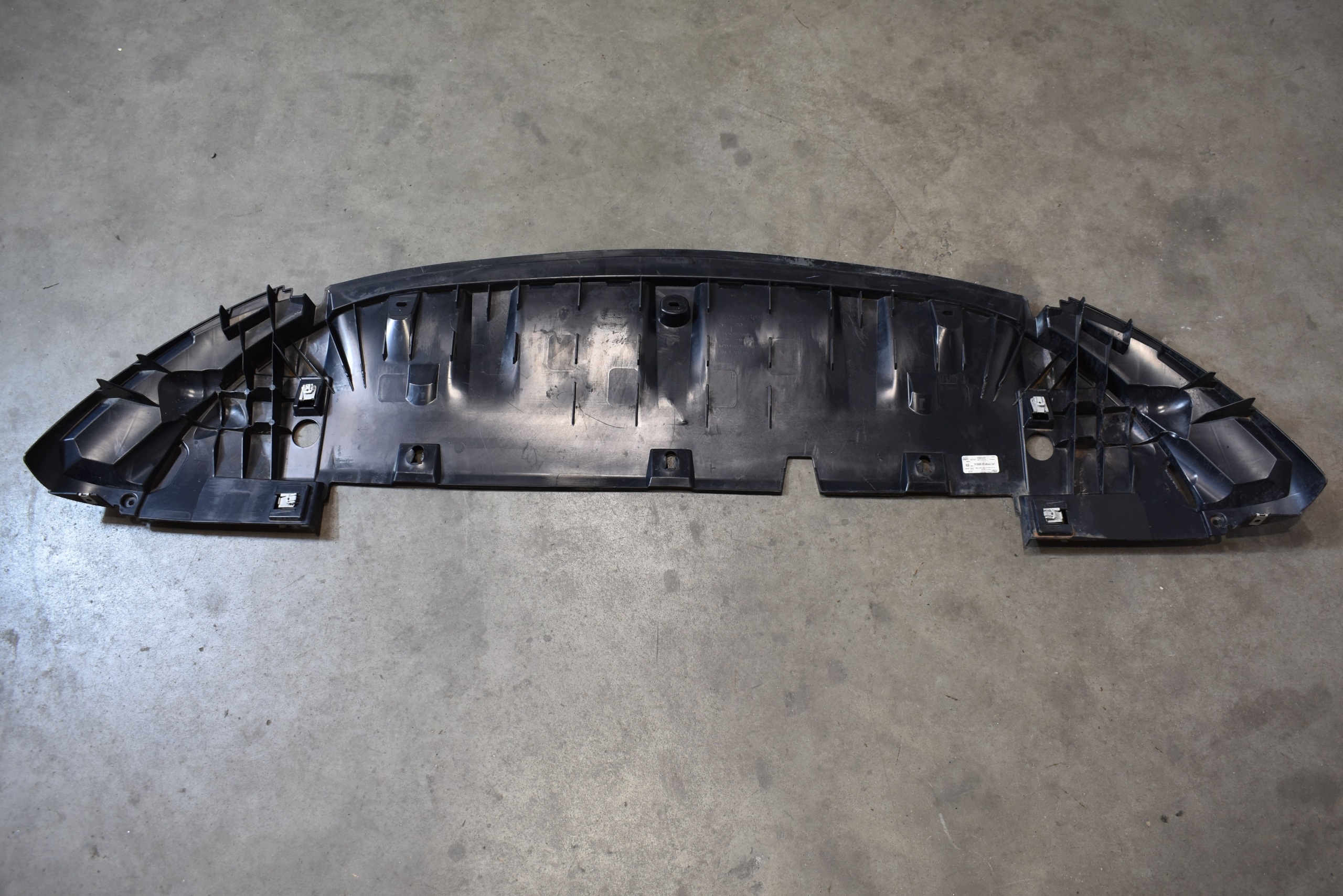 IDEALNA cover cover front front below bumper MERCEDES X247 GLB 1