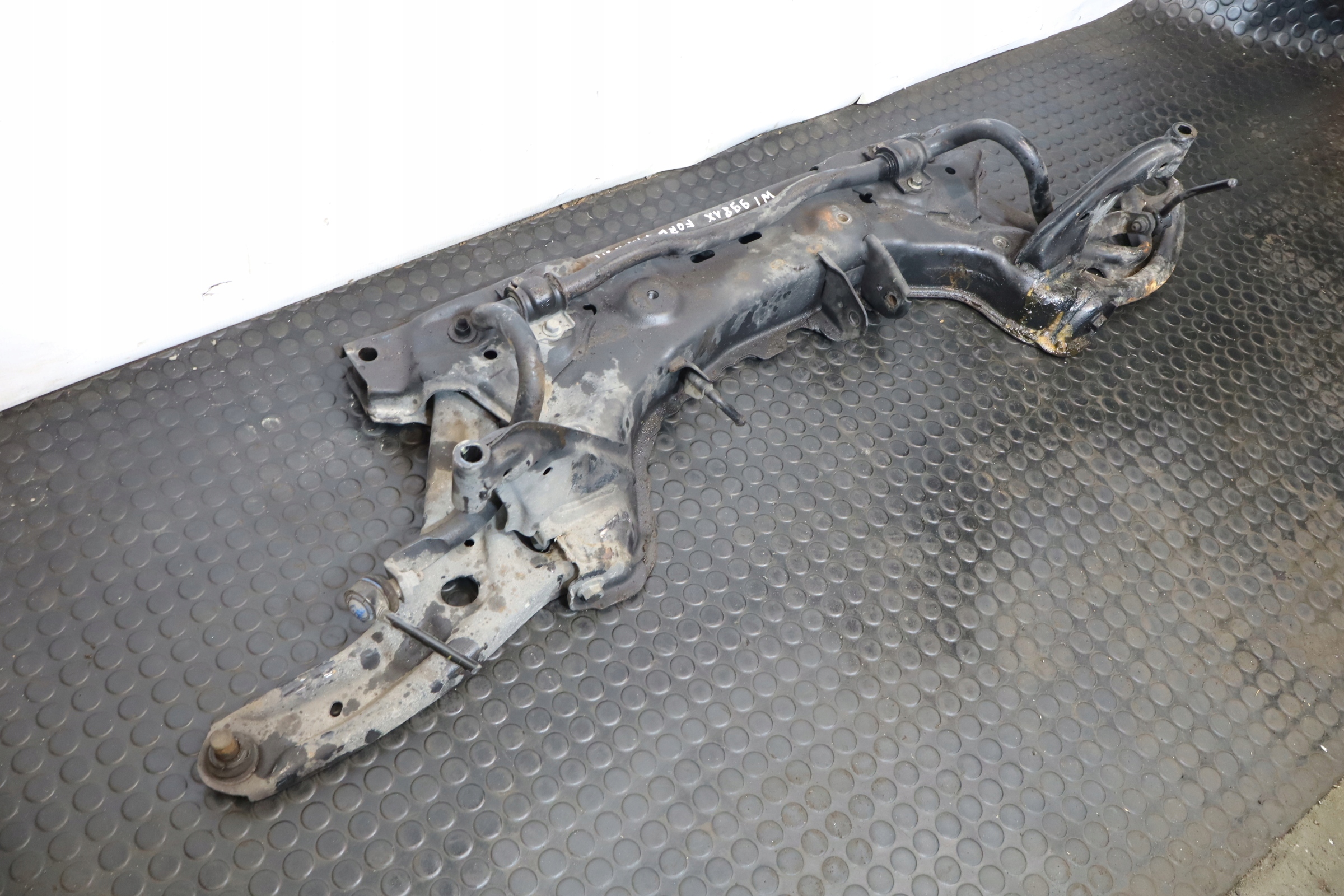 SANKI FORD TRANSIT COURIER 1.0 Wersja Europejska