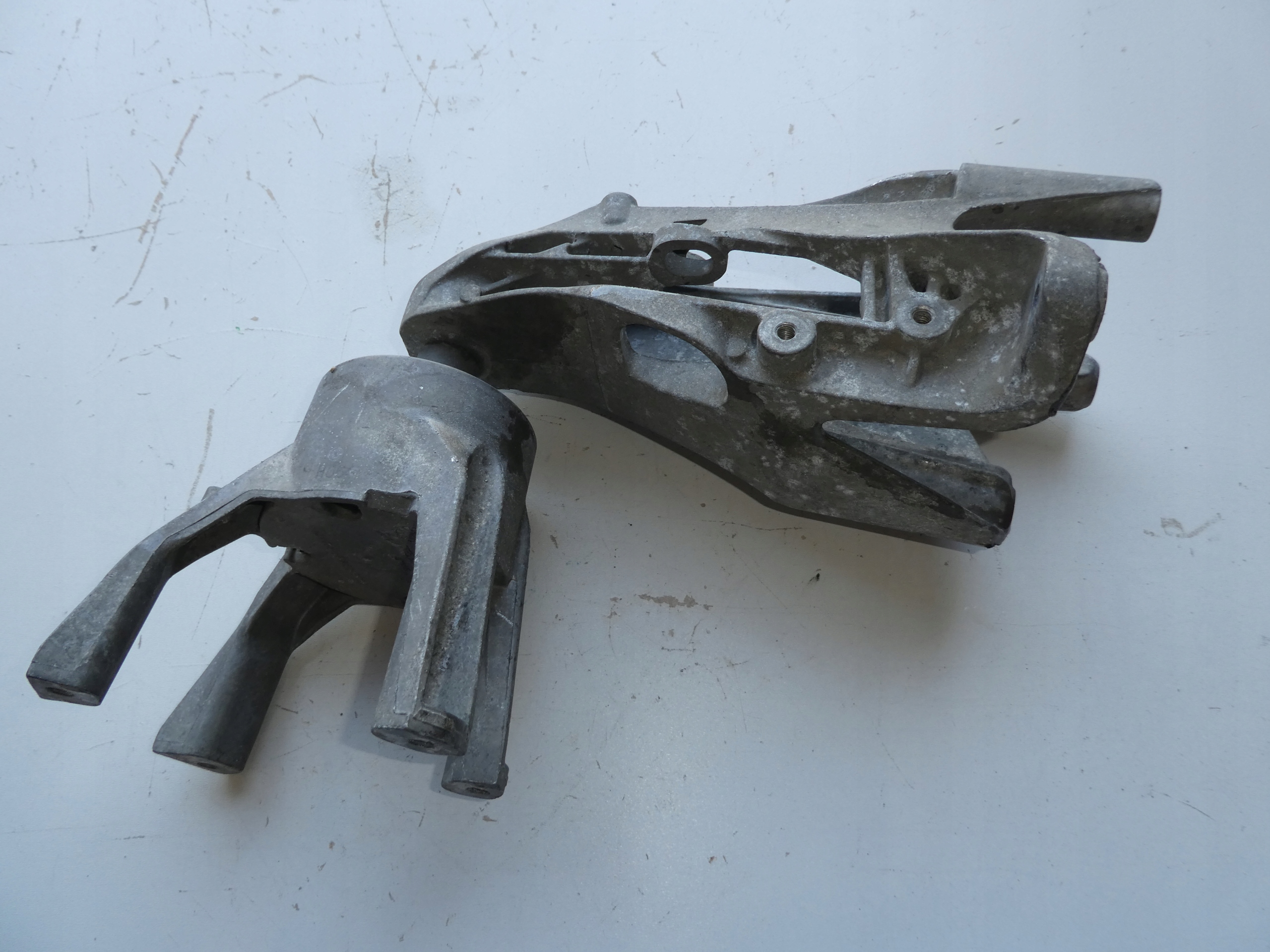 VW T6 2.0 TDI holder engine mount 7E0199370L