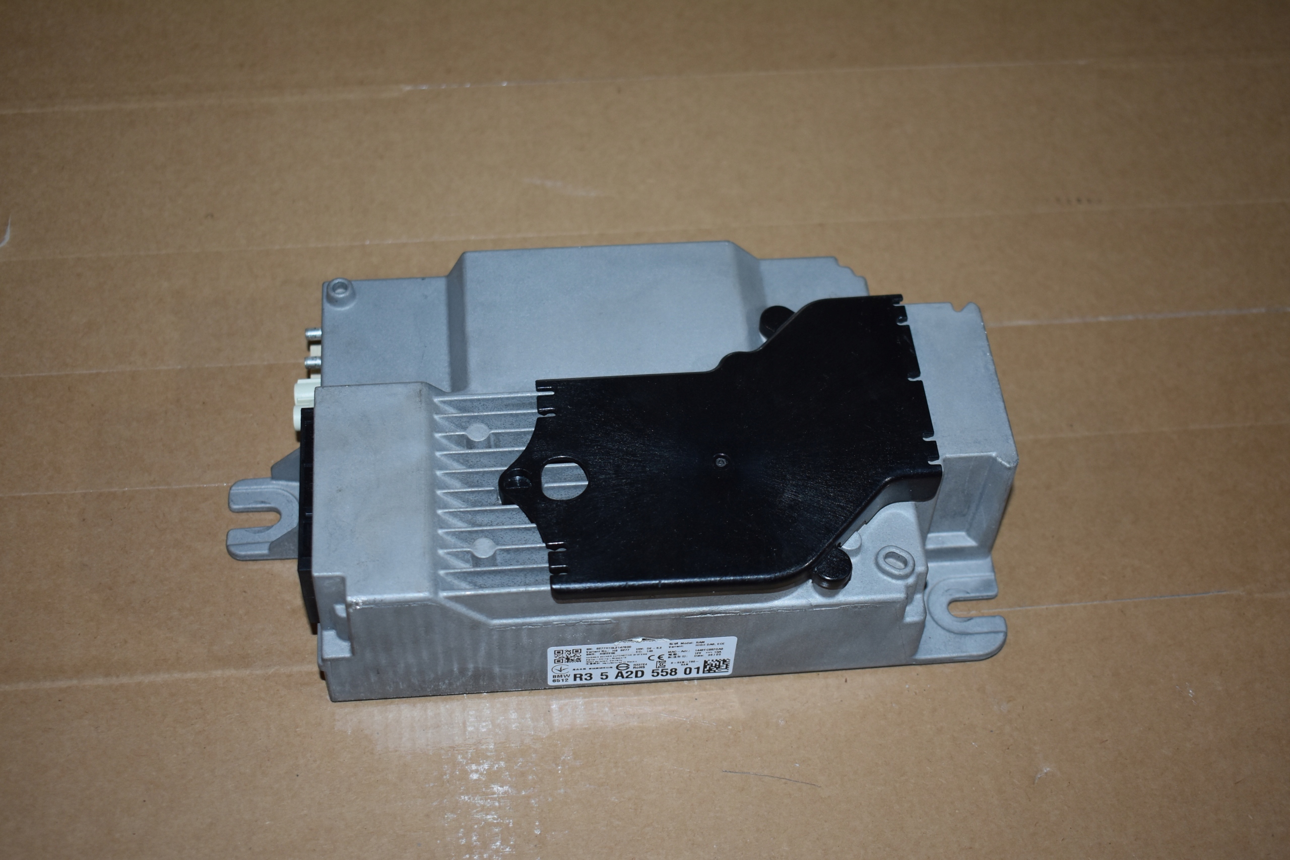 IDEALNY amplifier HIFI HARMAN KARDON BMW 1 9