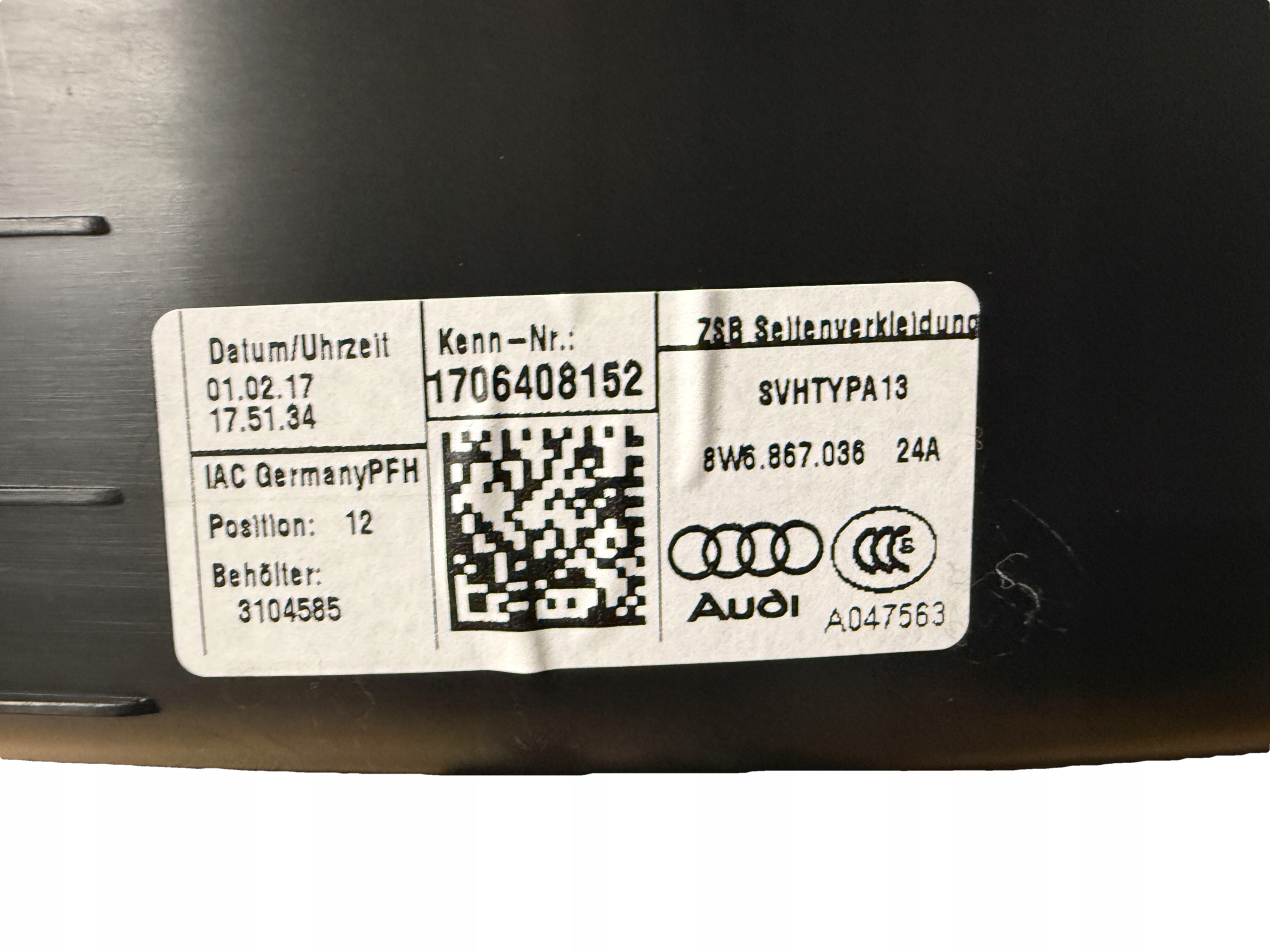 AUDI A5 8W COUPE side right rear part 8W6867036